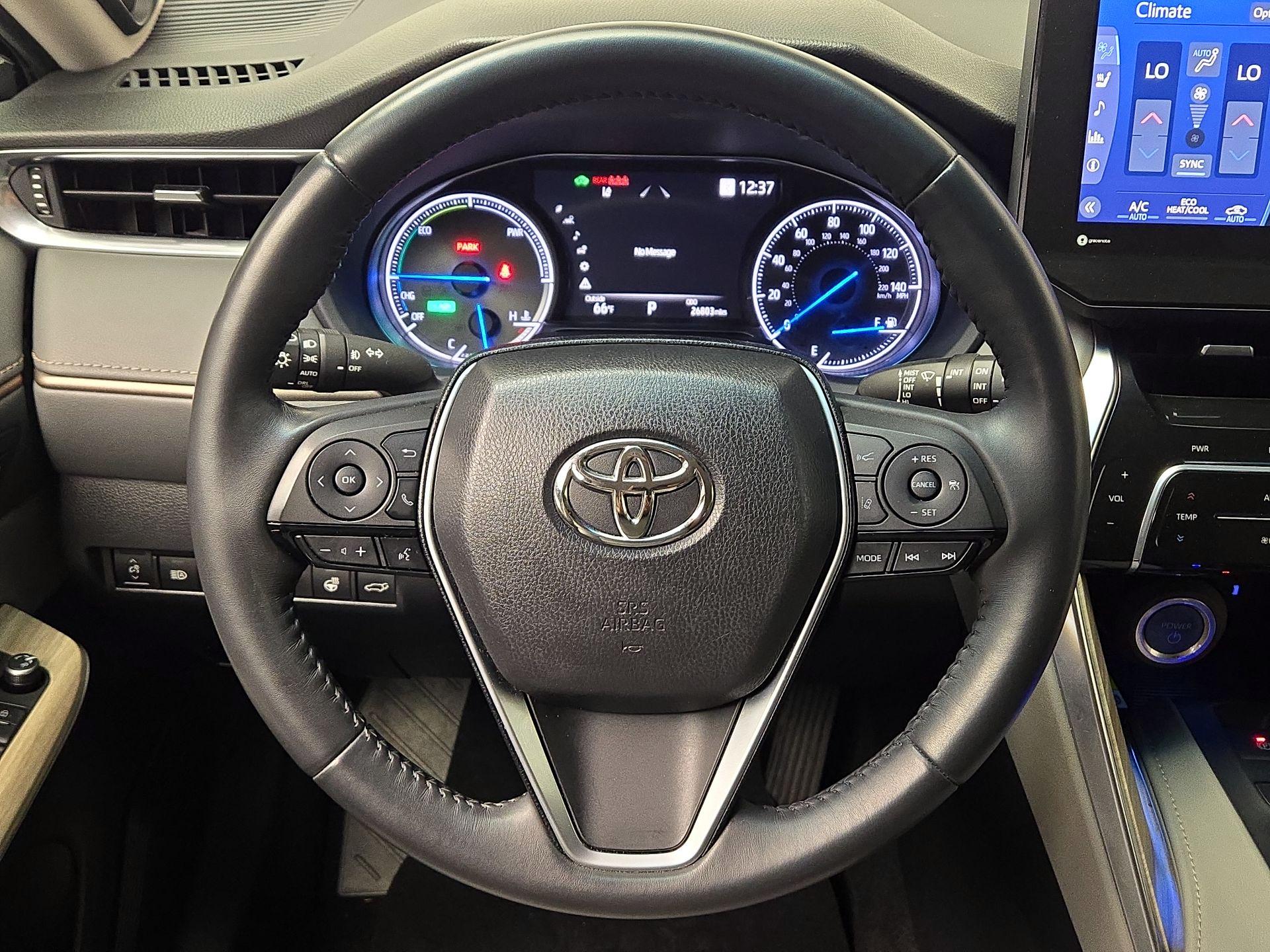 Thumbnail: 2022 Toyota Venza - 10