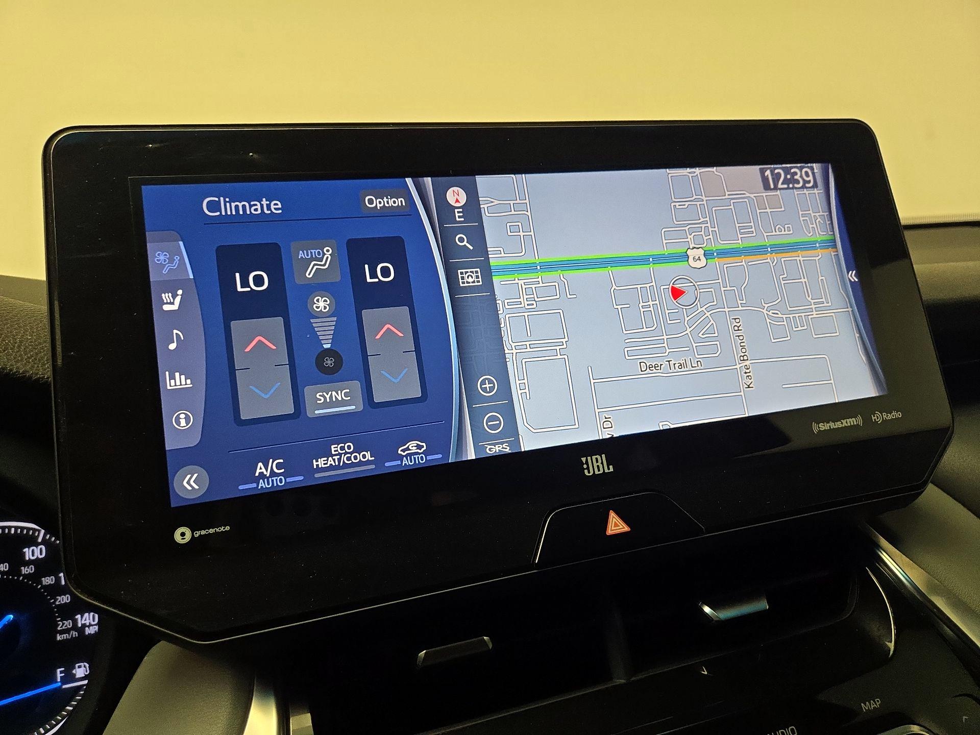 Thumbnail: 2022 Toyota Venza - 14