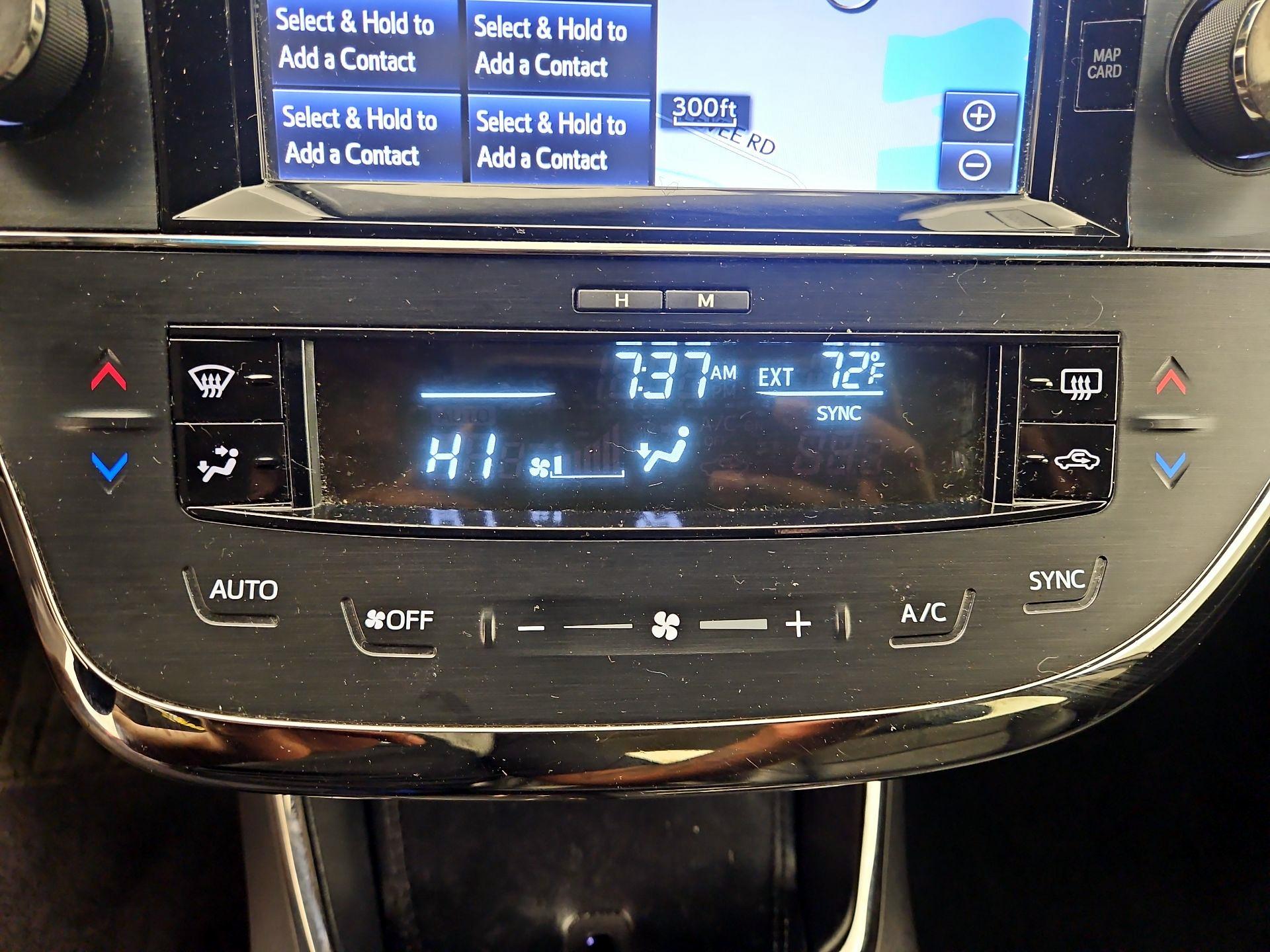 Thumbnail: 2015 Toyota Avalon - 17