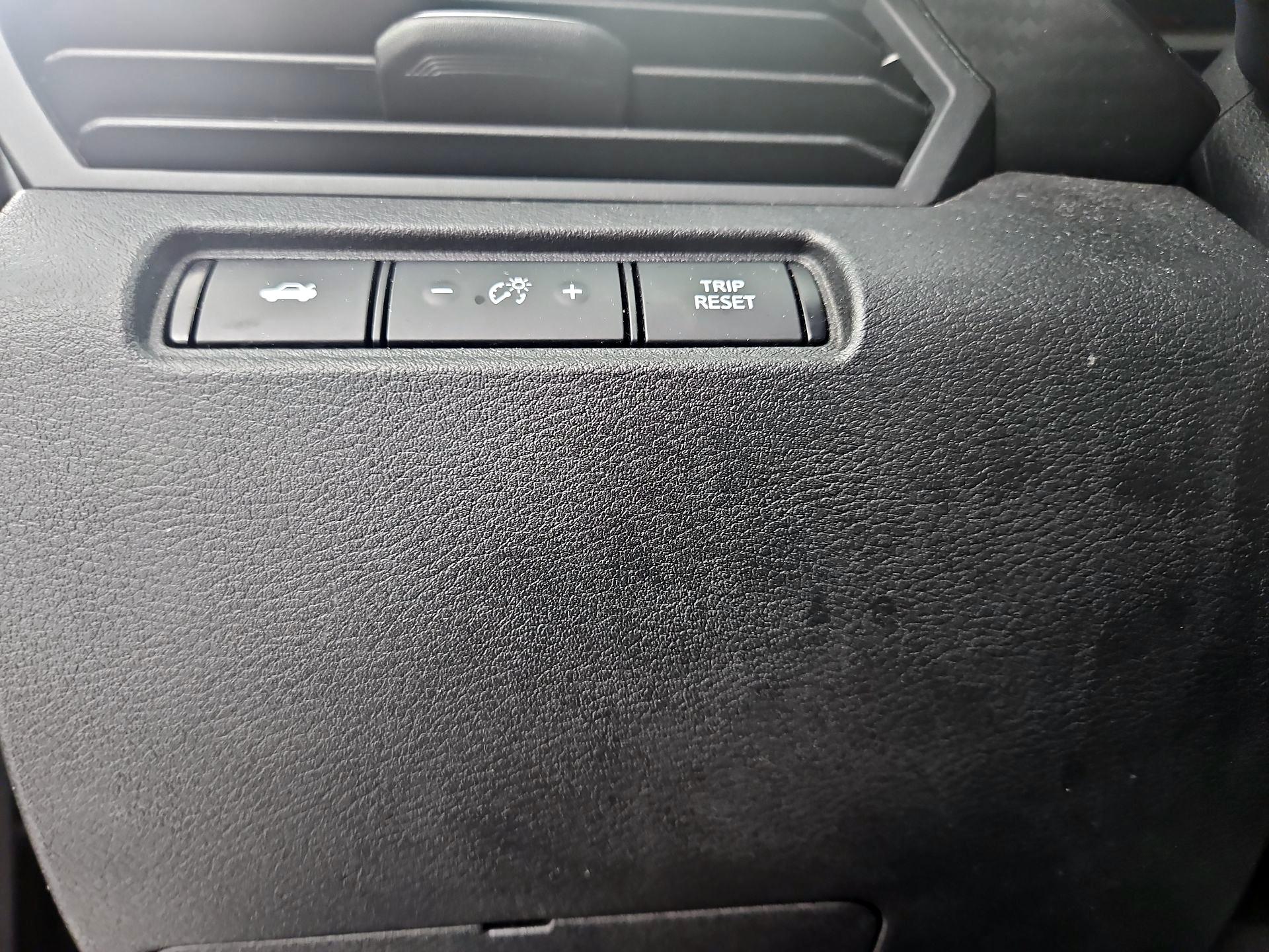 Thumbnail: 2019 Nissan Altima - 11