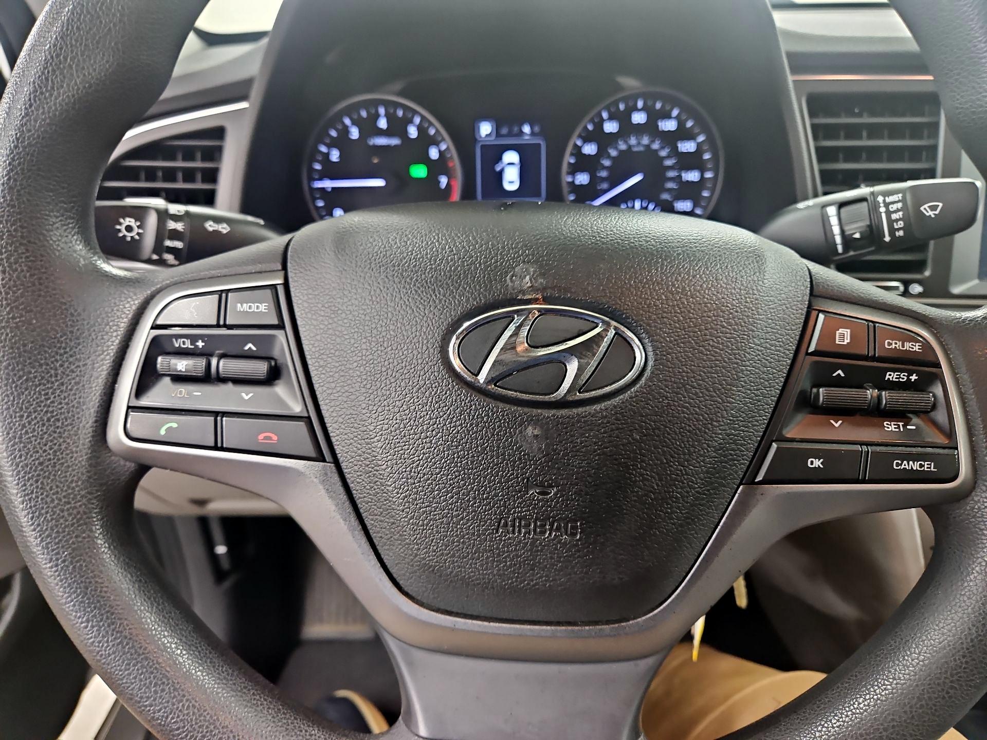 Thumbnail: 2018 Hyundai Elantra - 10