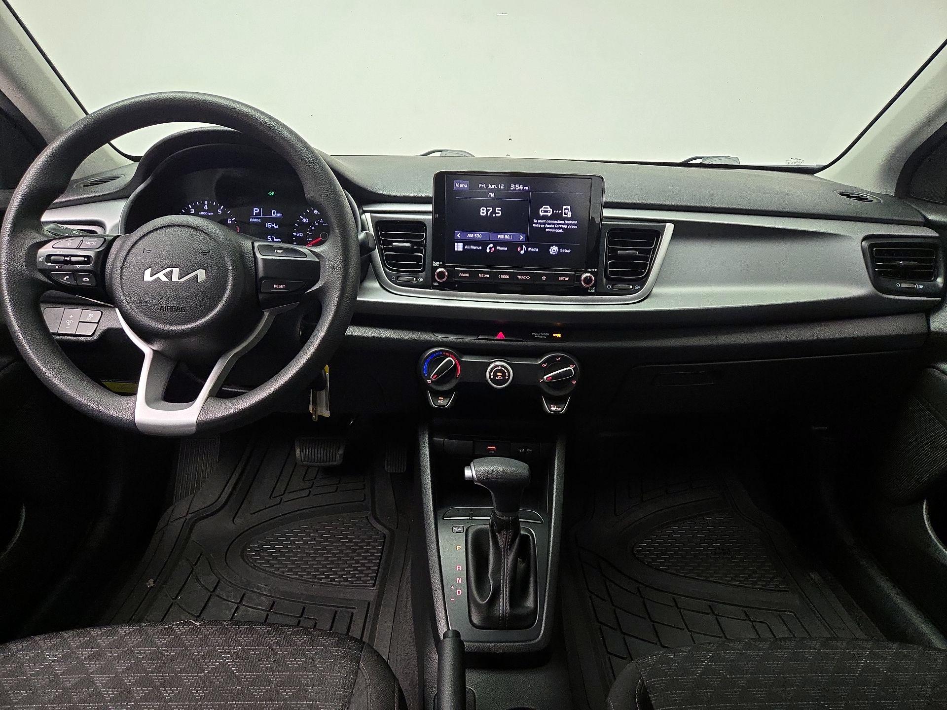Thumbnail: 2022 Kia Rio - 9