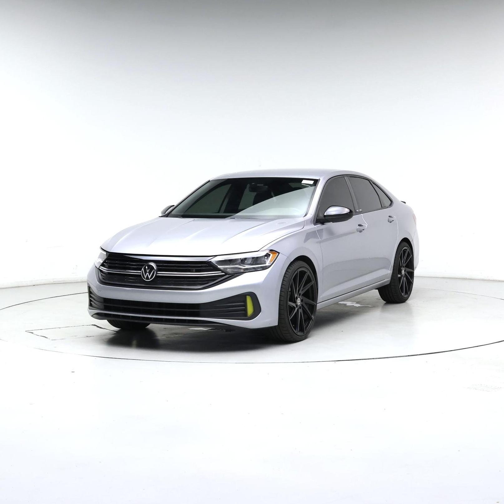 Thumbnail: 2023 Volkswagen Jetta - 4