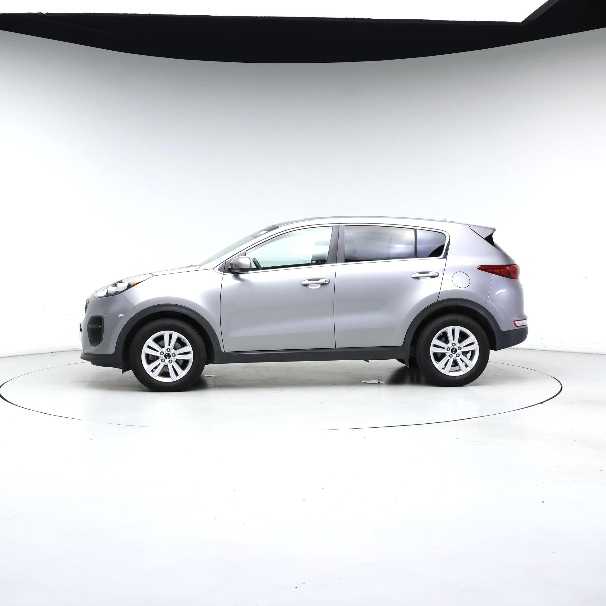 Thumbnail: 2019 Kia Sportage - 3