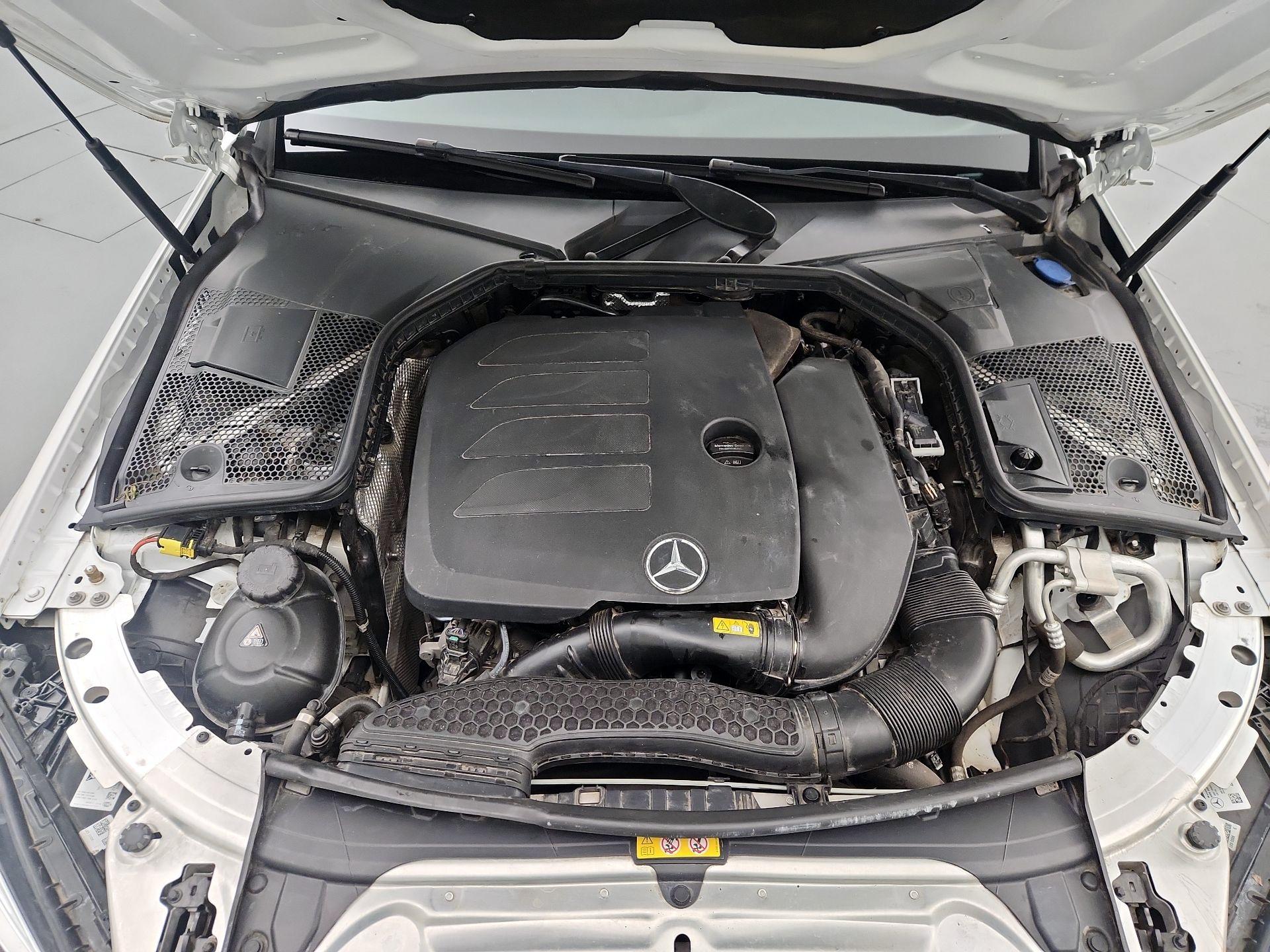 Thumbnail: 2021 Mercedes-Benz C-Class - 20
