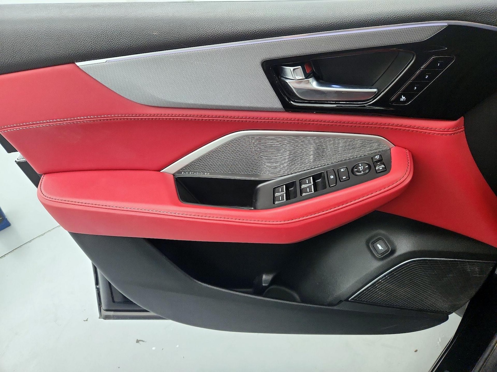 2023 Acura MDX A-Spec Package - Photo 13