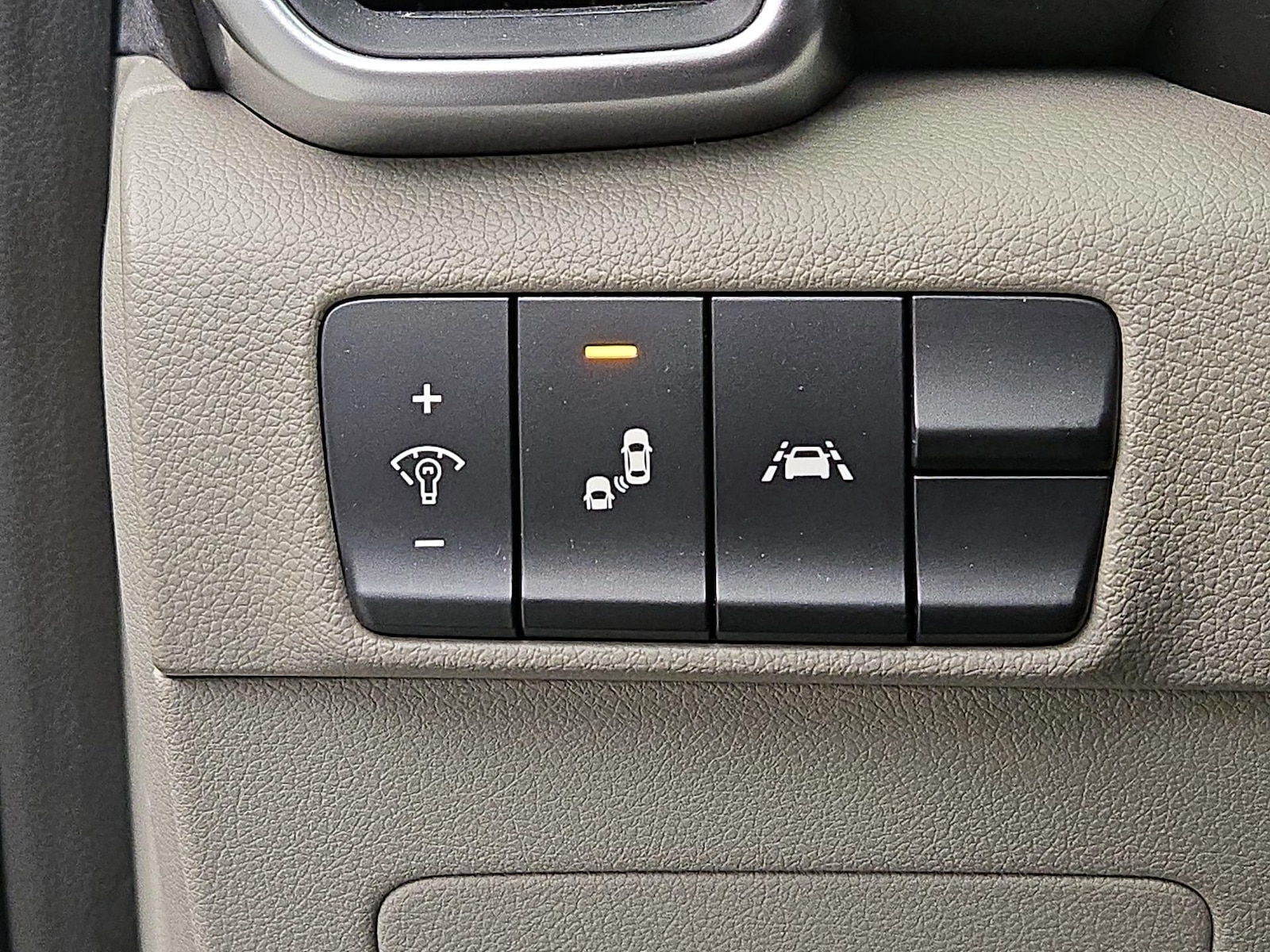 2020 Kia Sportage LX - Photo 14