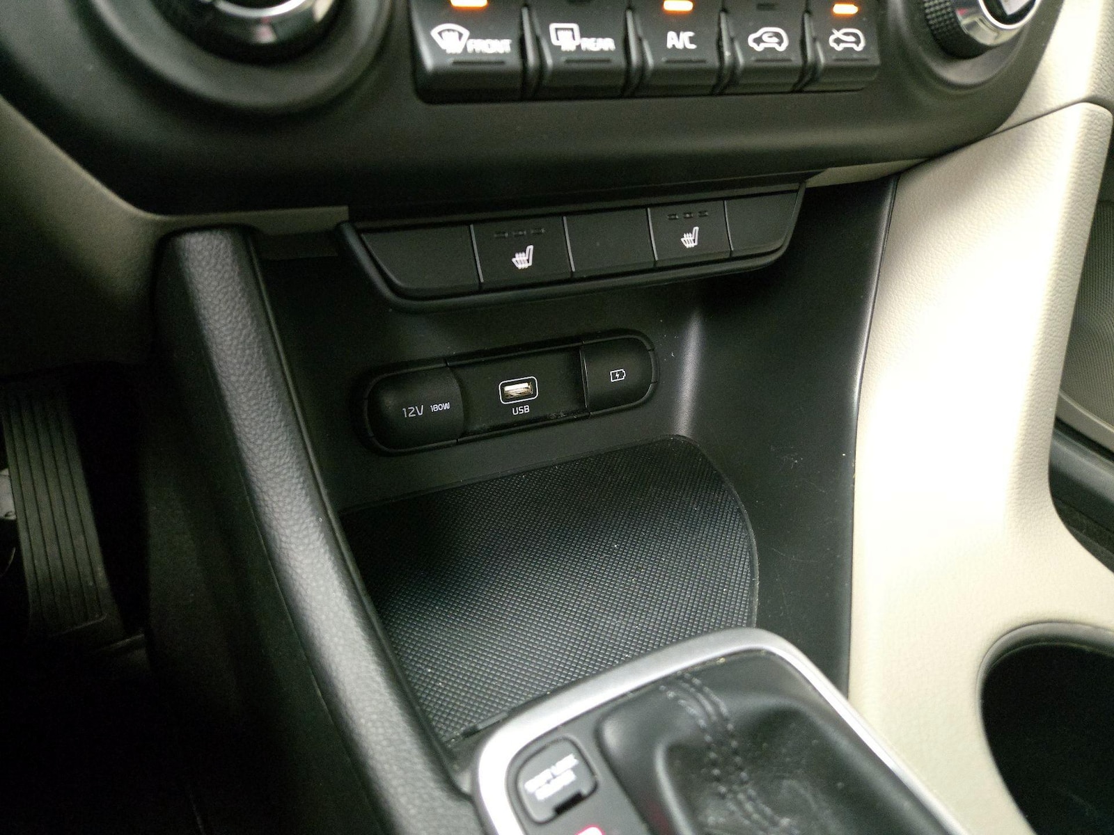 2020 Kia Sportage LX - Photo 19