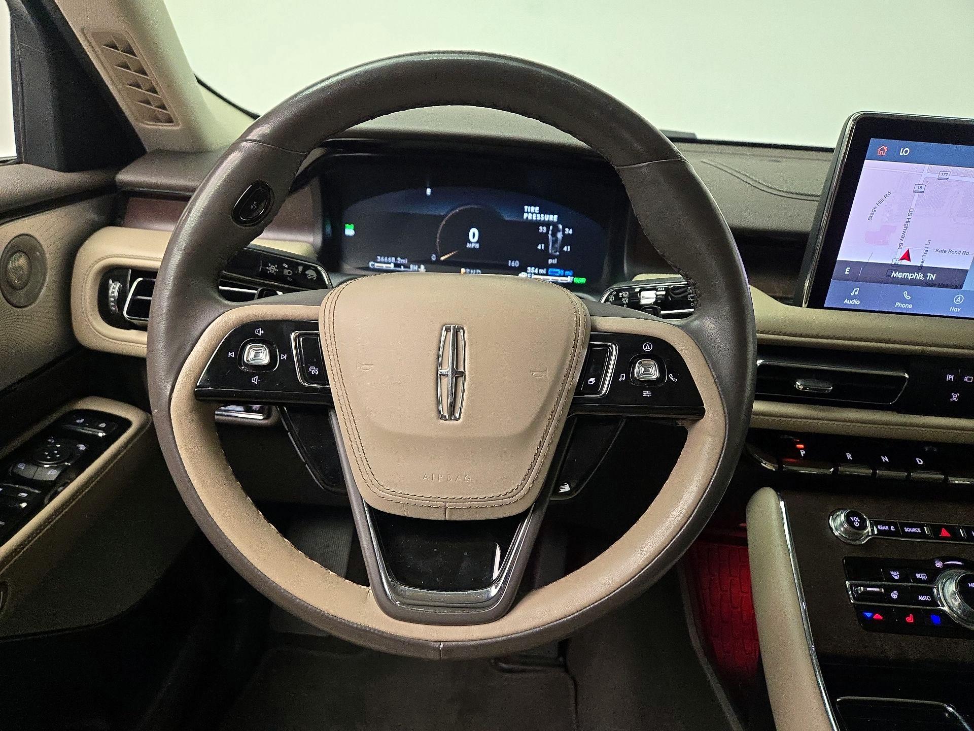 Thumbnail: 2022 Lincoln Aviator - 10