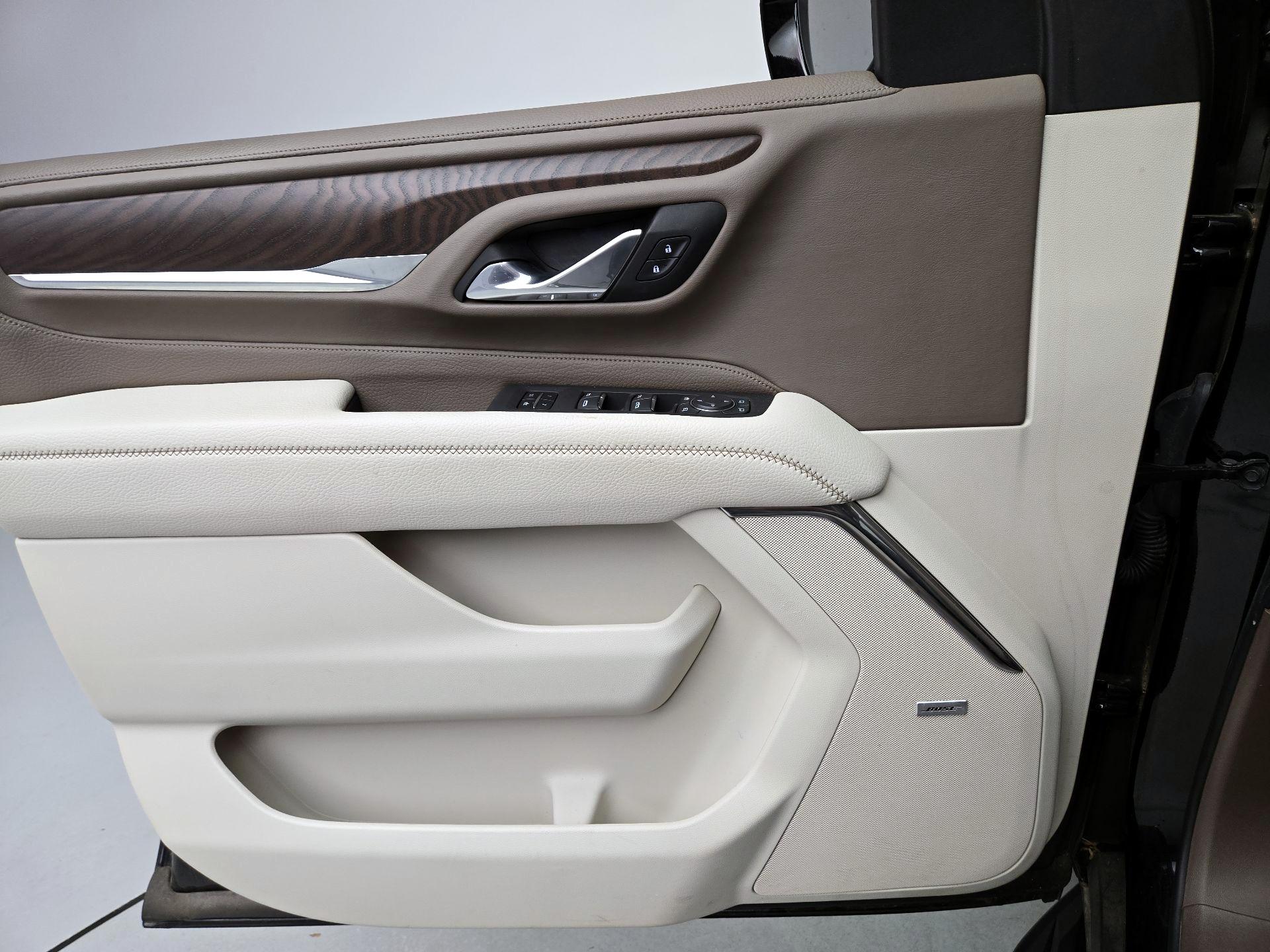 Thumbnail: 2023 GMC Yukon XL - 12