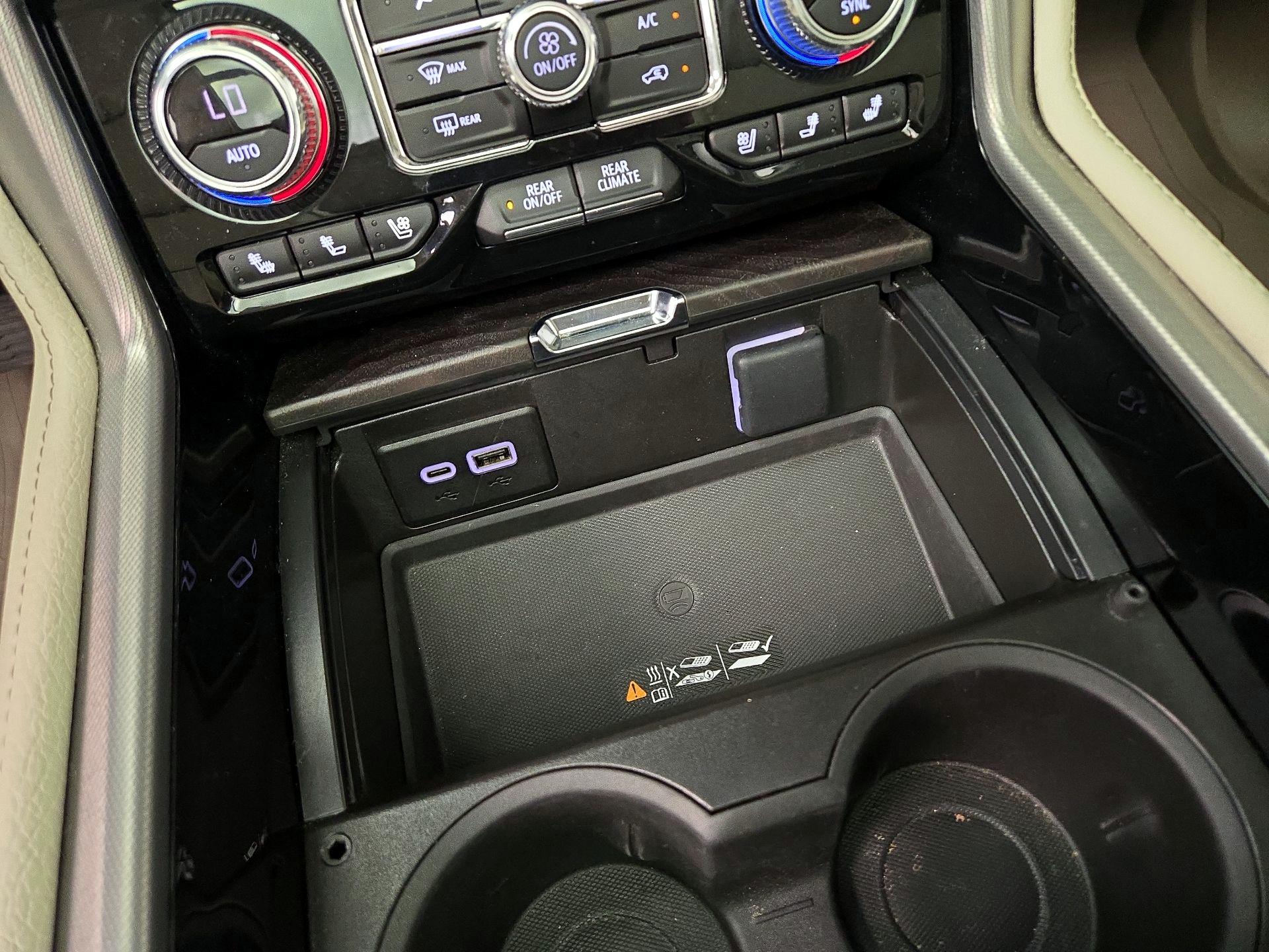Thumbnail: 2023 GMC Yukon XL - 19