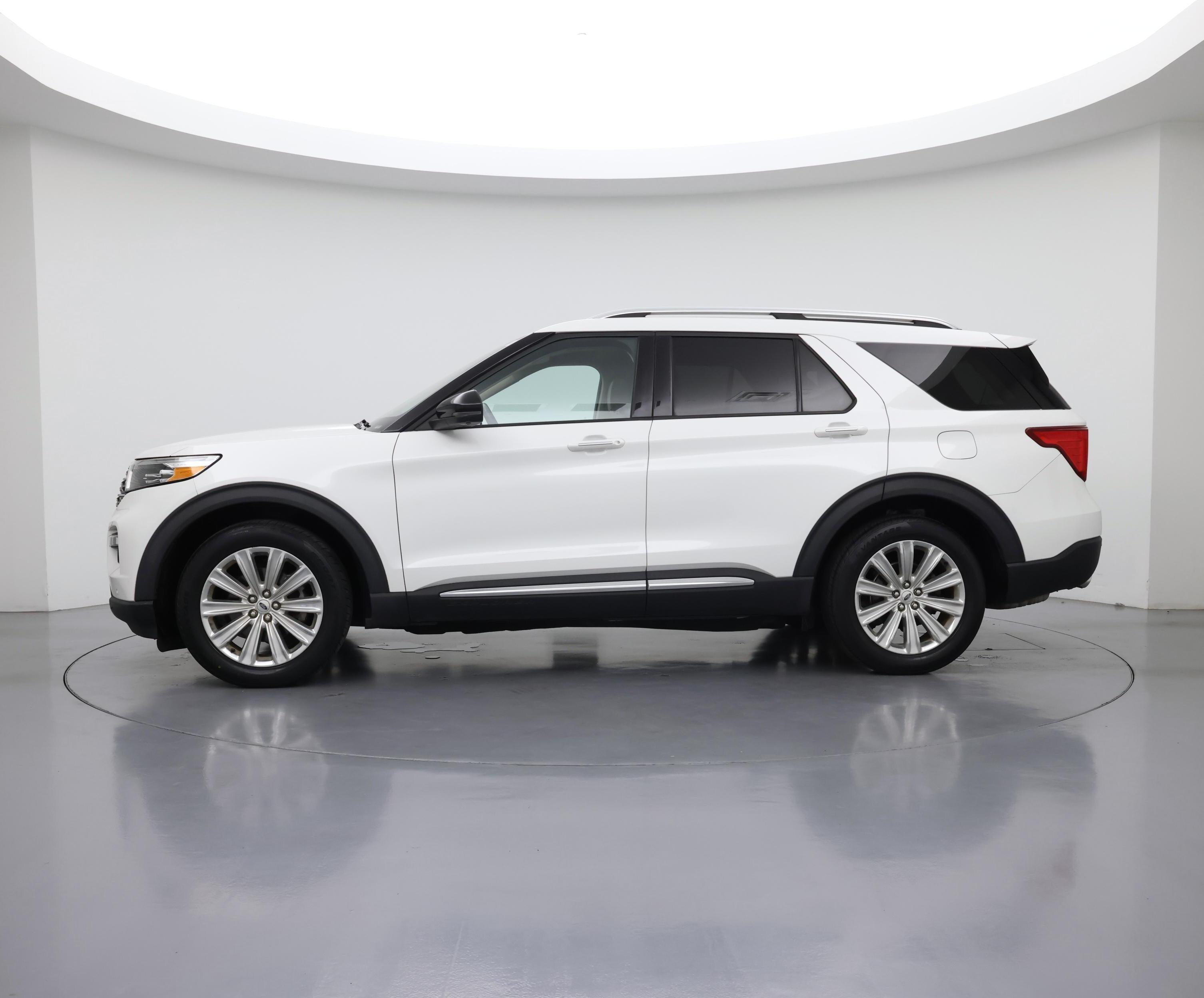 Thumbnail: 2021 Ford Explorer - 3