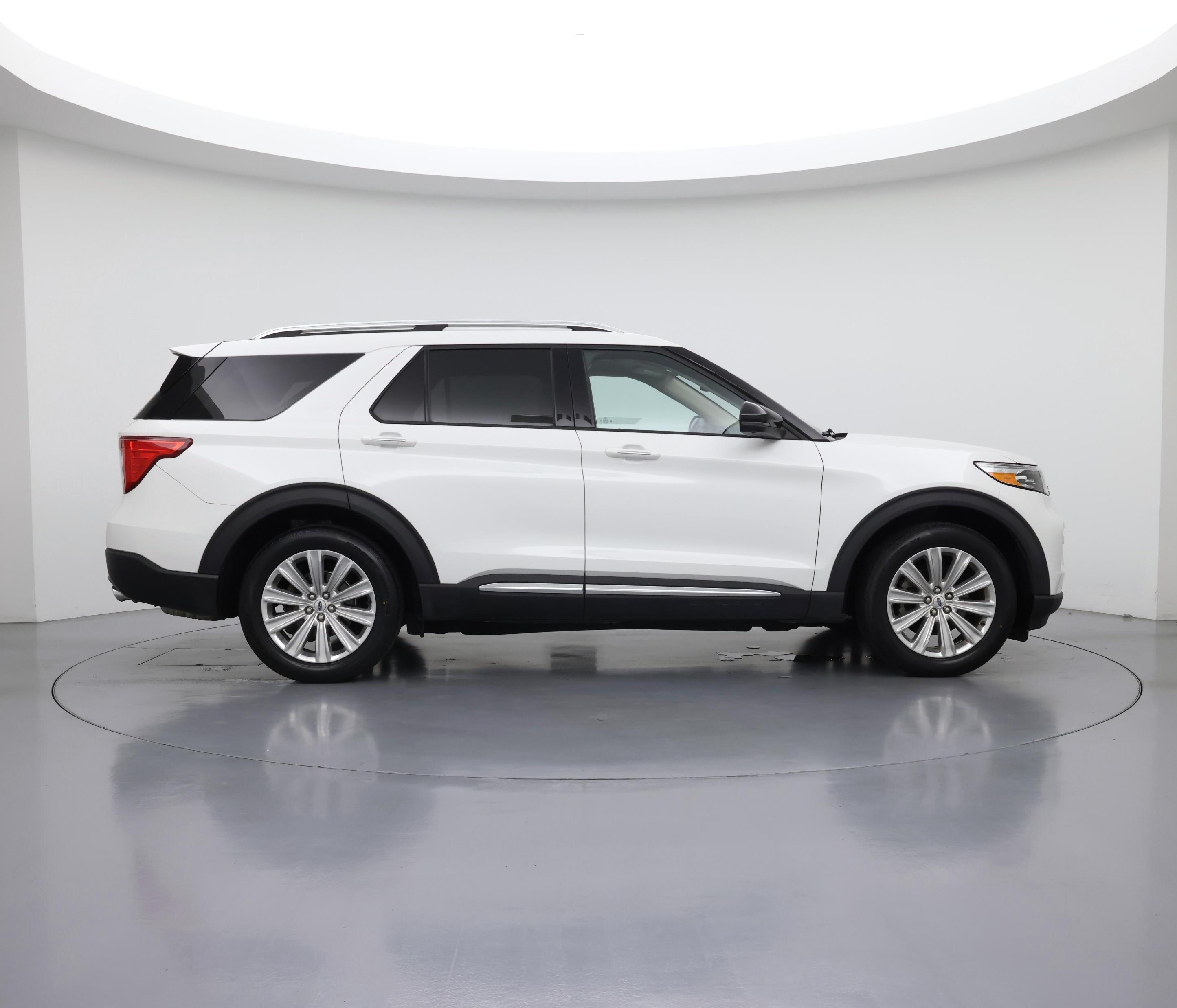 Thumbnail: 2021 Ford Explorer - 7