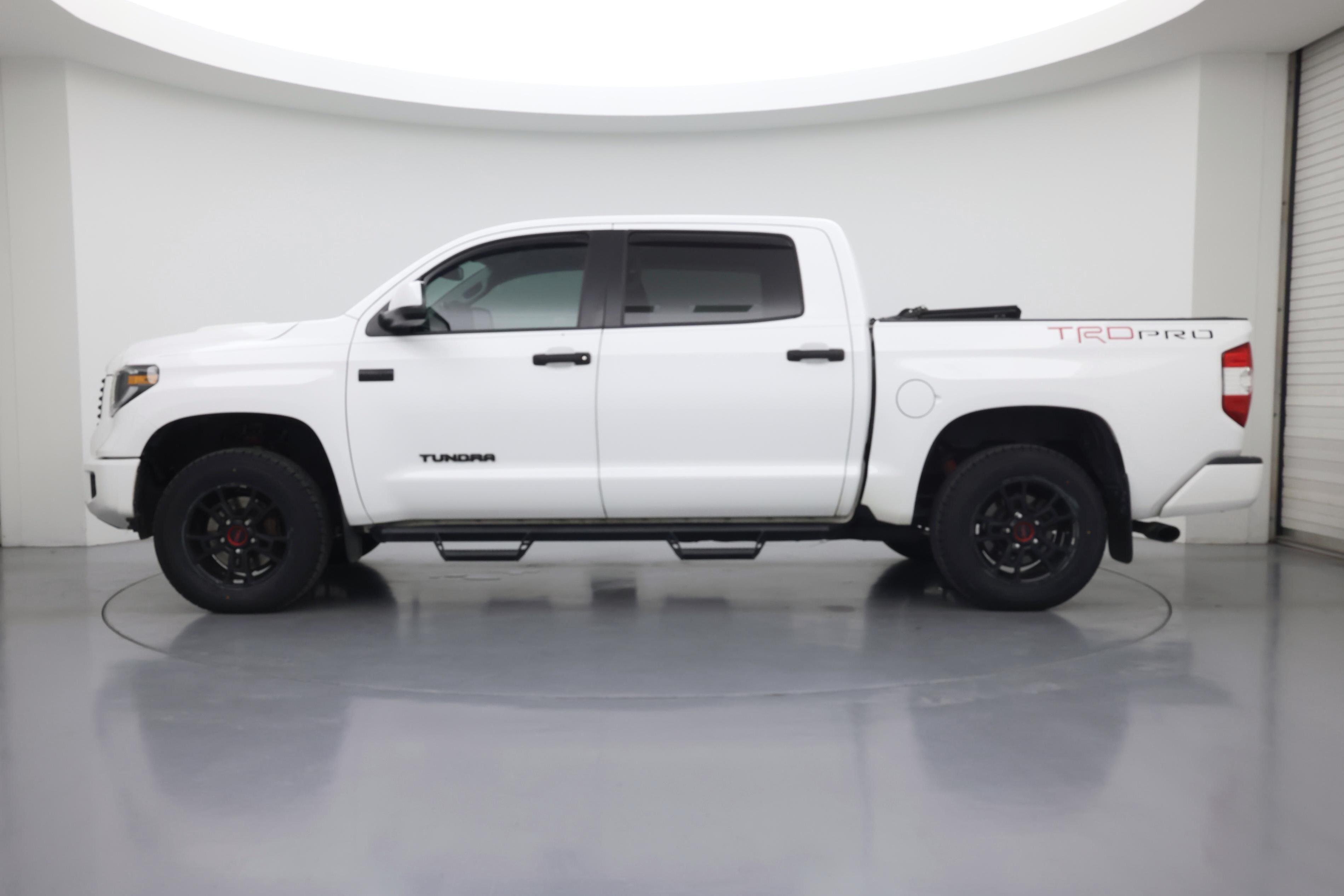 Thumbnail: 2019 Toyota Tundra - 3