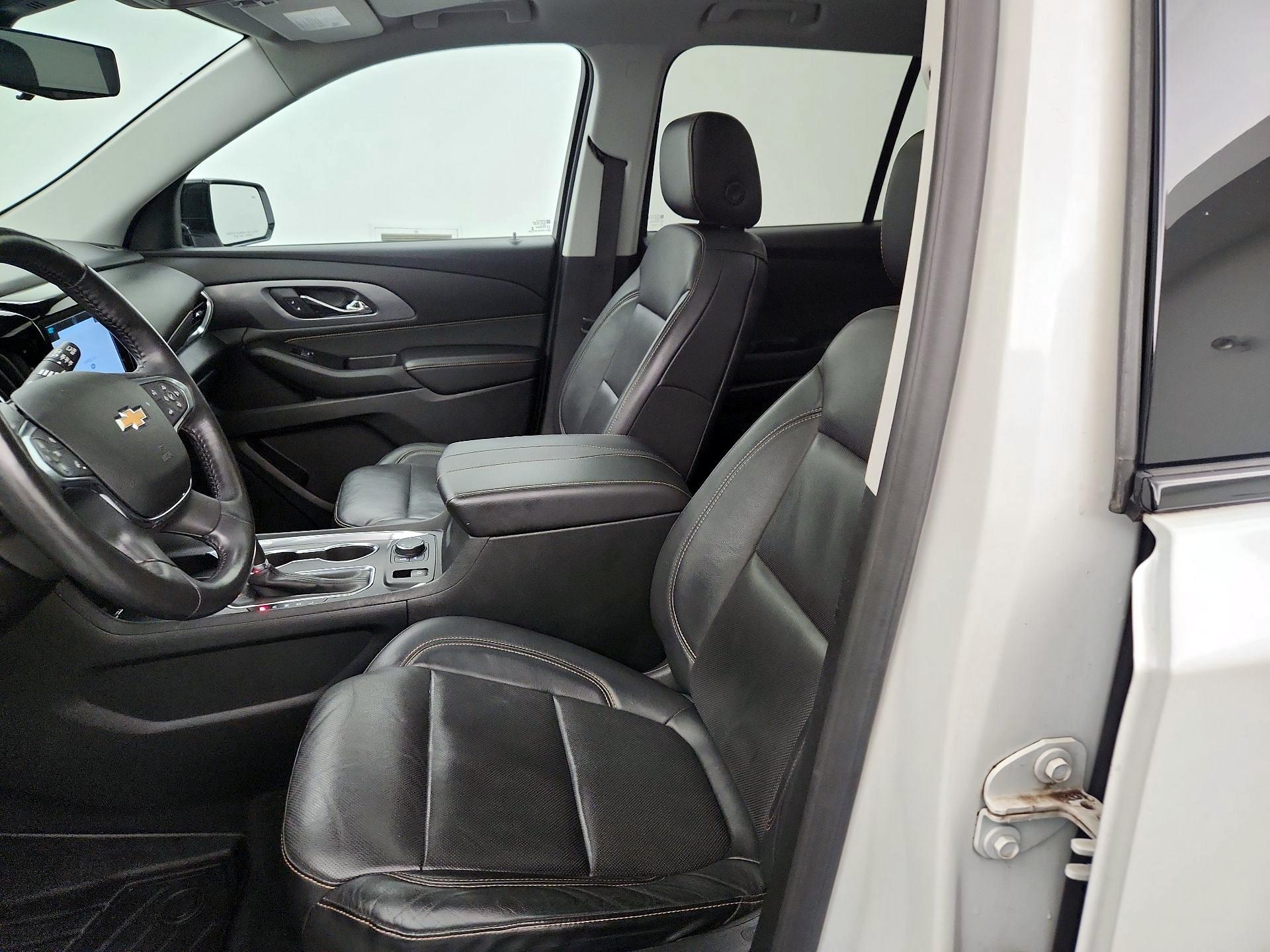 Thumbnail: 2018 Chevrolet Traverse - 11