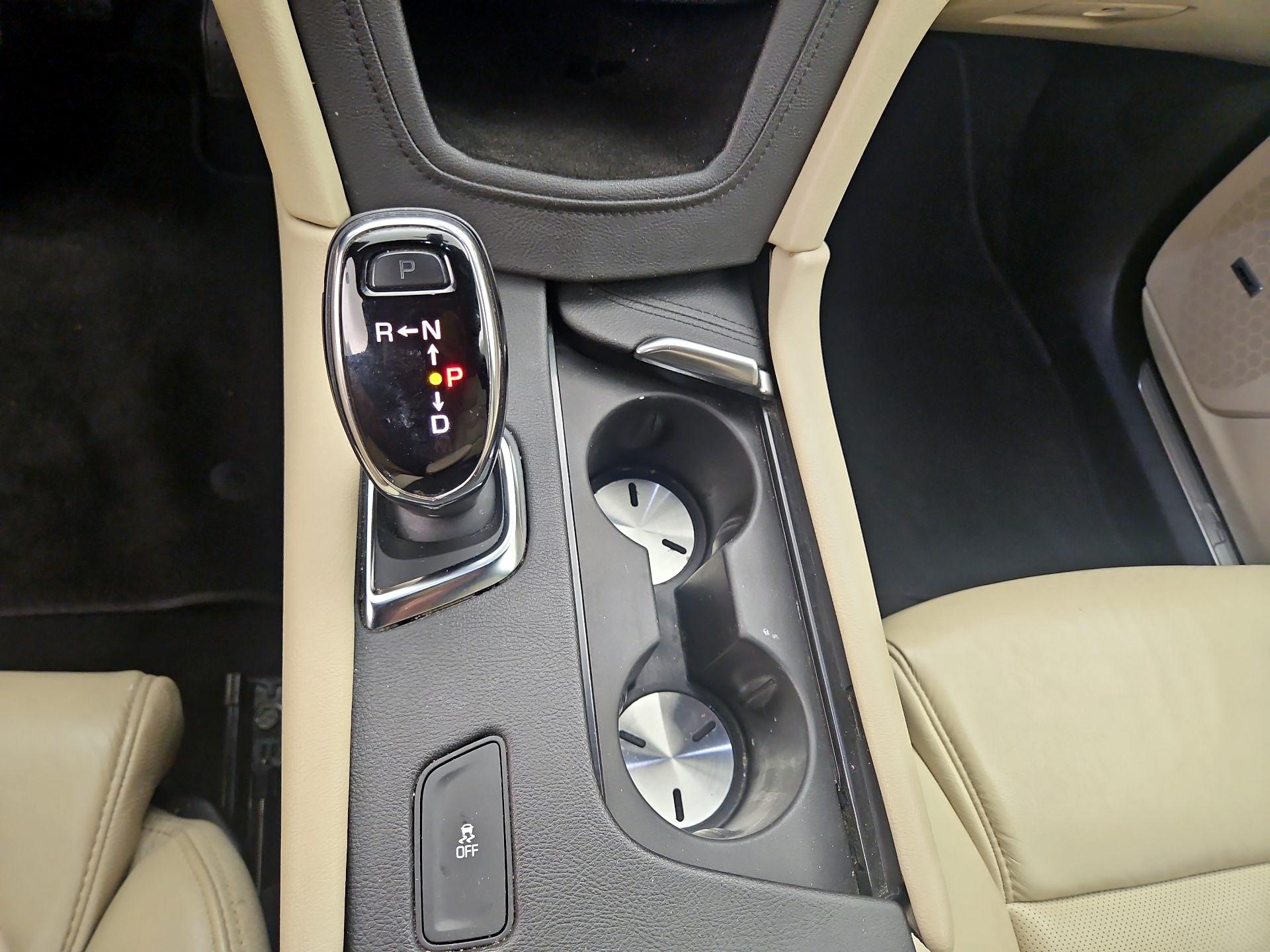 Thumbnail: 2017 Cadillac XT5 - 15