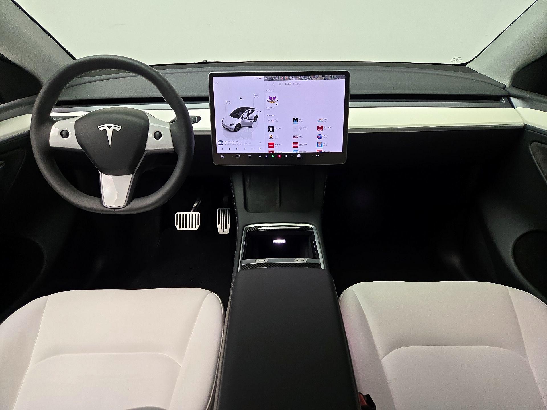 Thumbnail: 2023 Tesla Model Y - 9