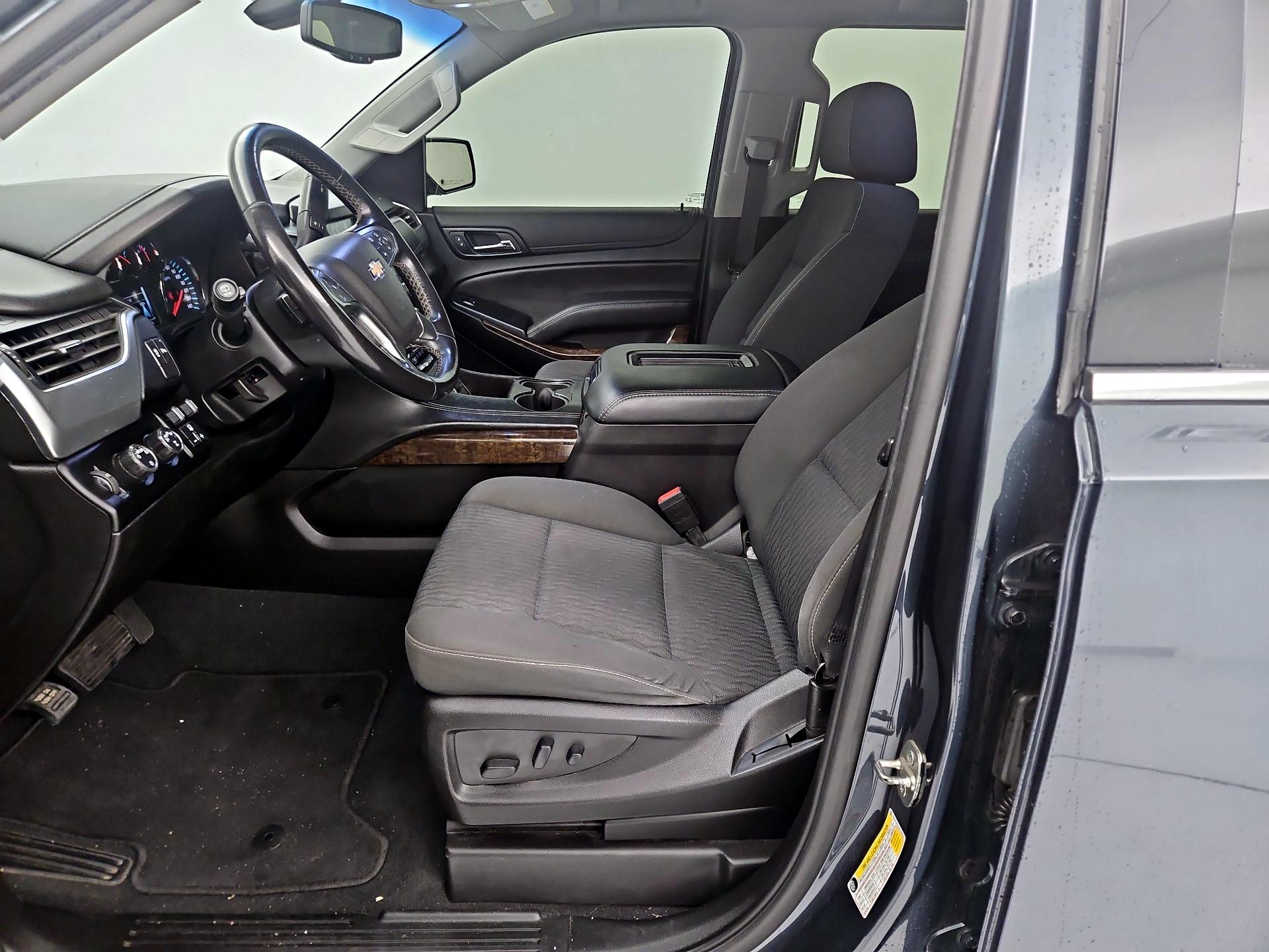Thumbnail: 2019 Chevrolet Tahoe - 11