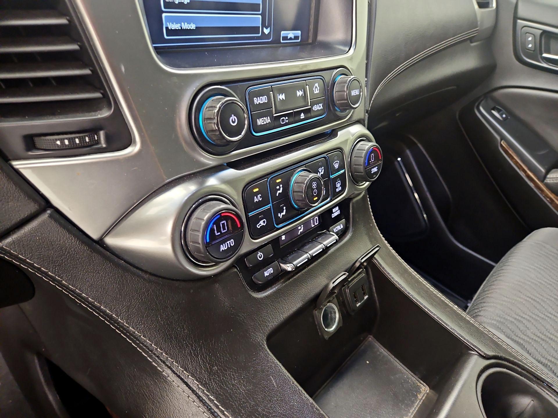 Thumbnail: 2019 Chevrolet Tahoe - 16