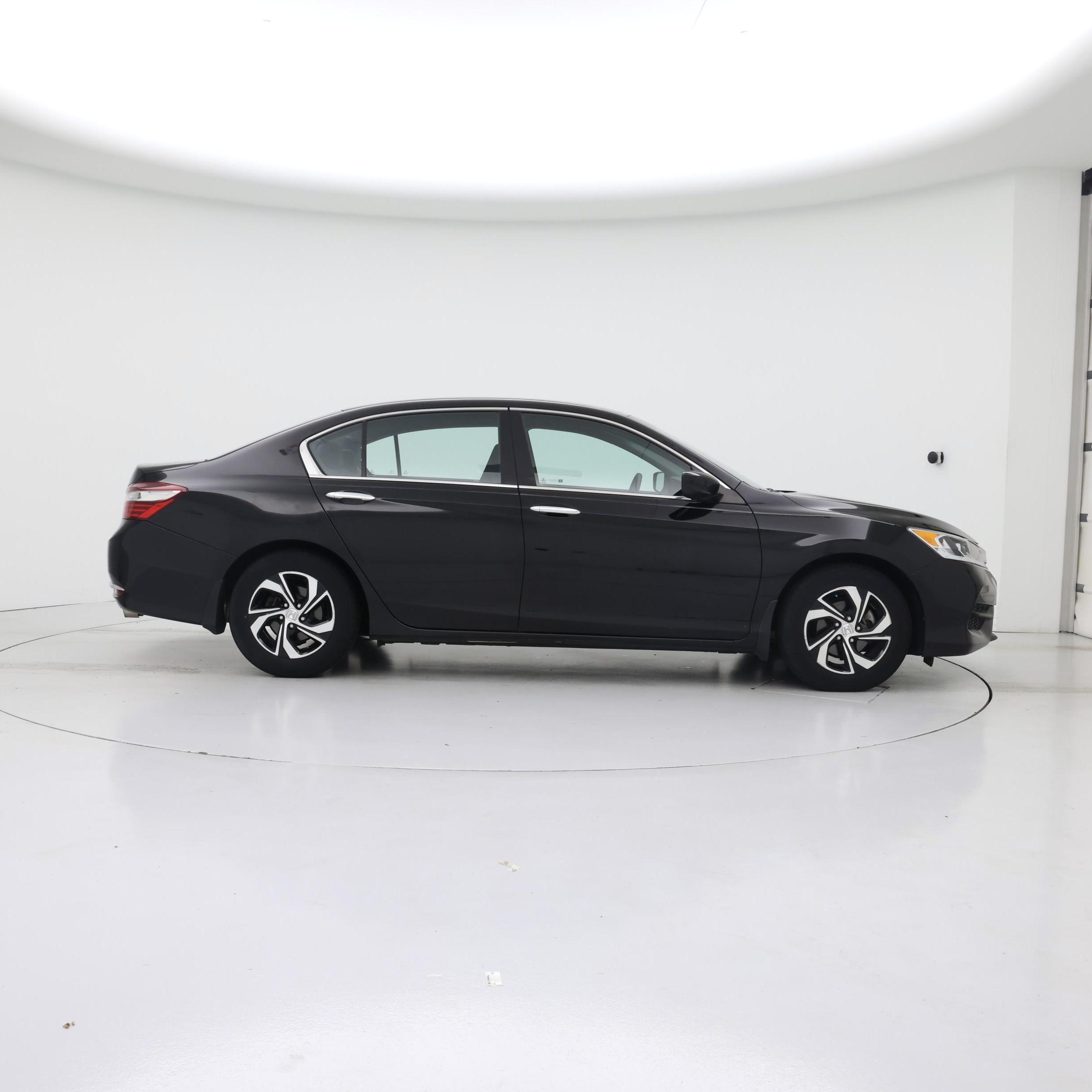 Thumbnail: 2017 Honda Accord - 7