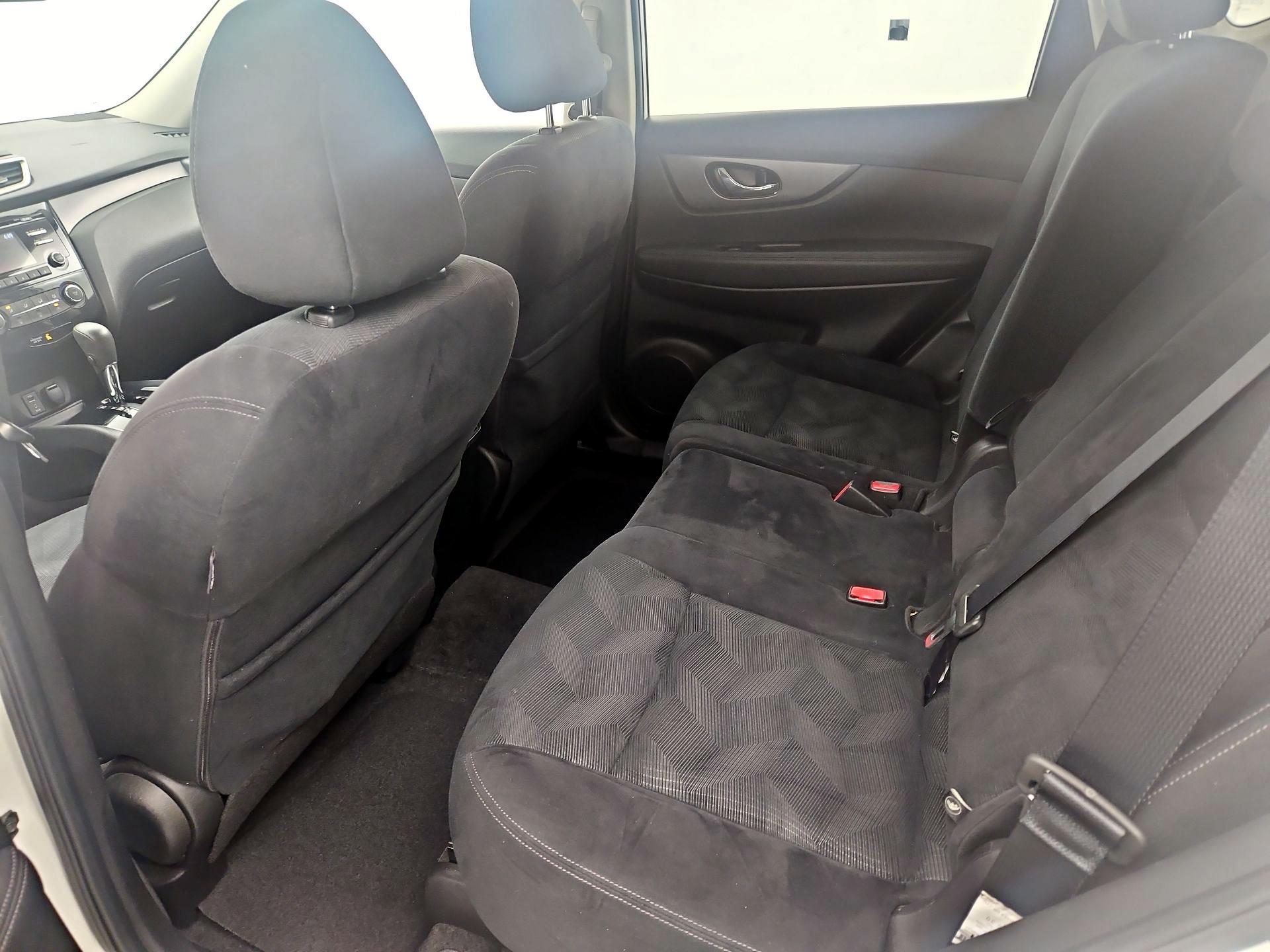 Thumbnail: 2016 Nissan Rogue - 19
