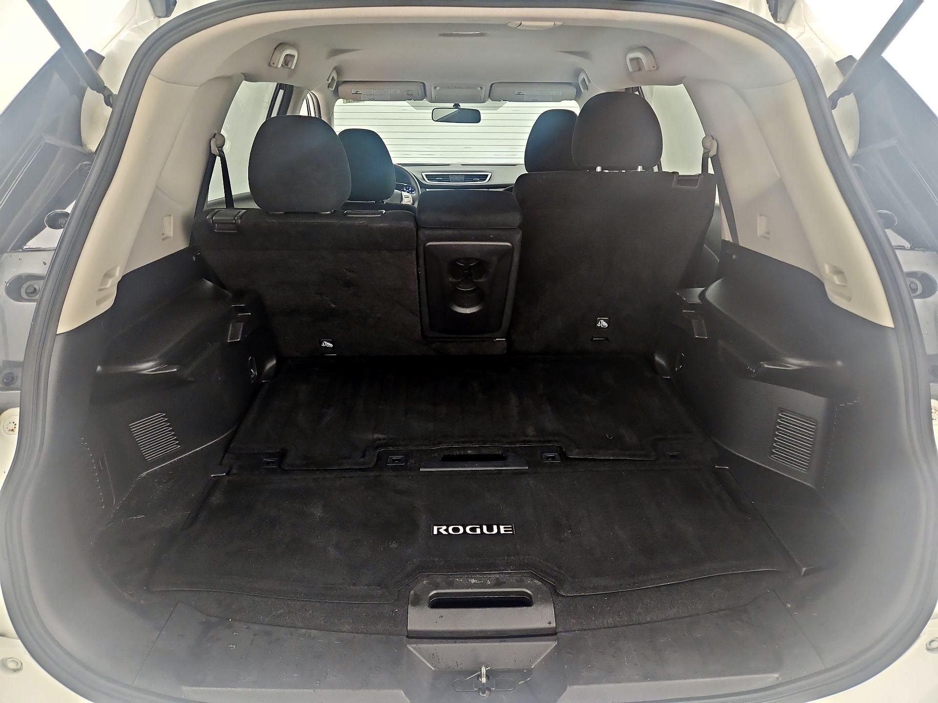 Thumbnail: 2016 Nissan Rogue - 20