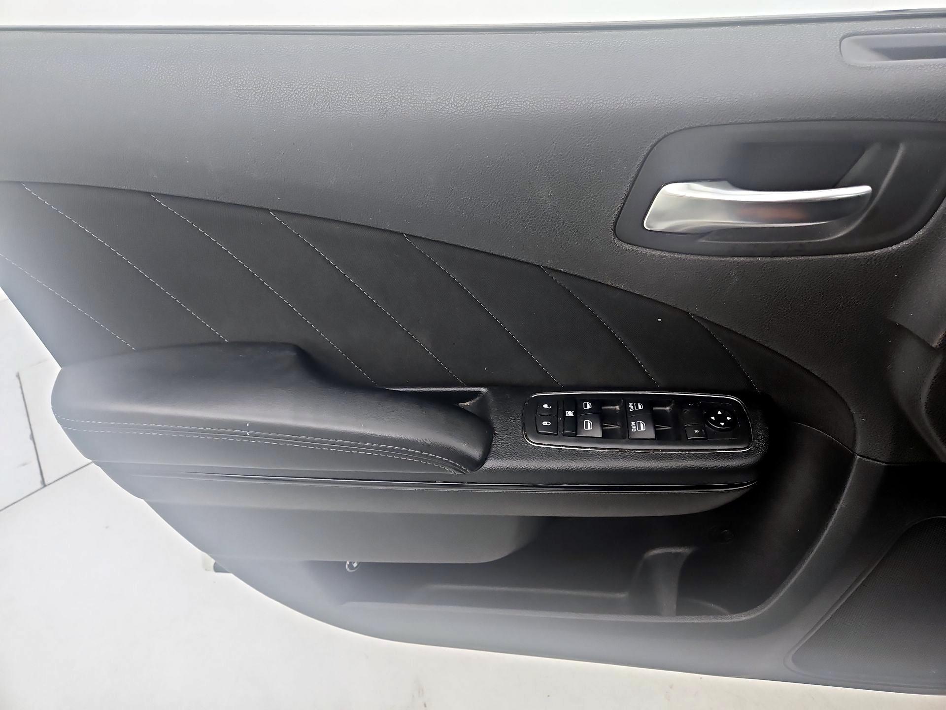Thumbnail: 2019 Dodge Charger - 12