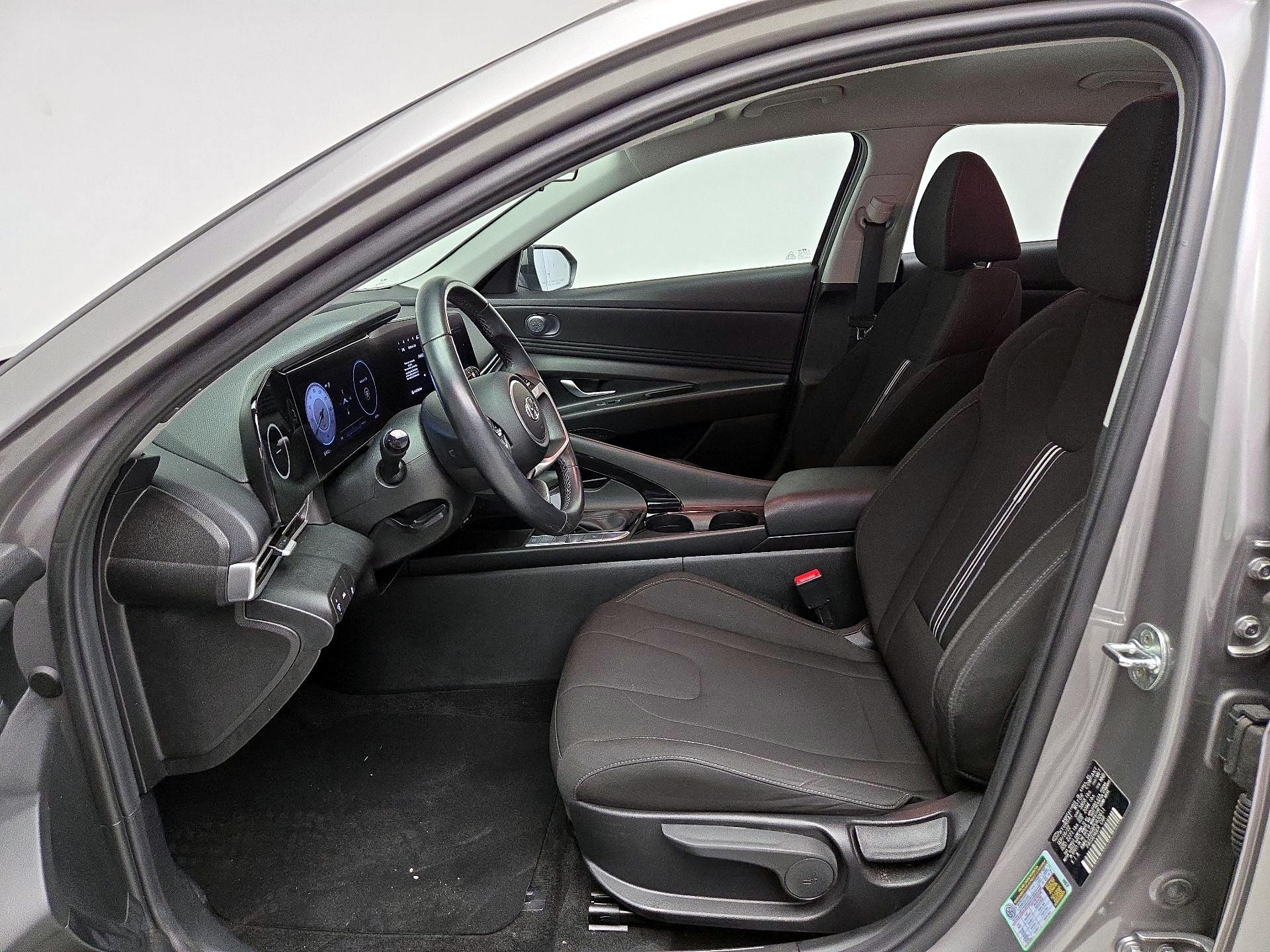Thumbnail: 2023 Hyundai Elantra - 11