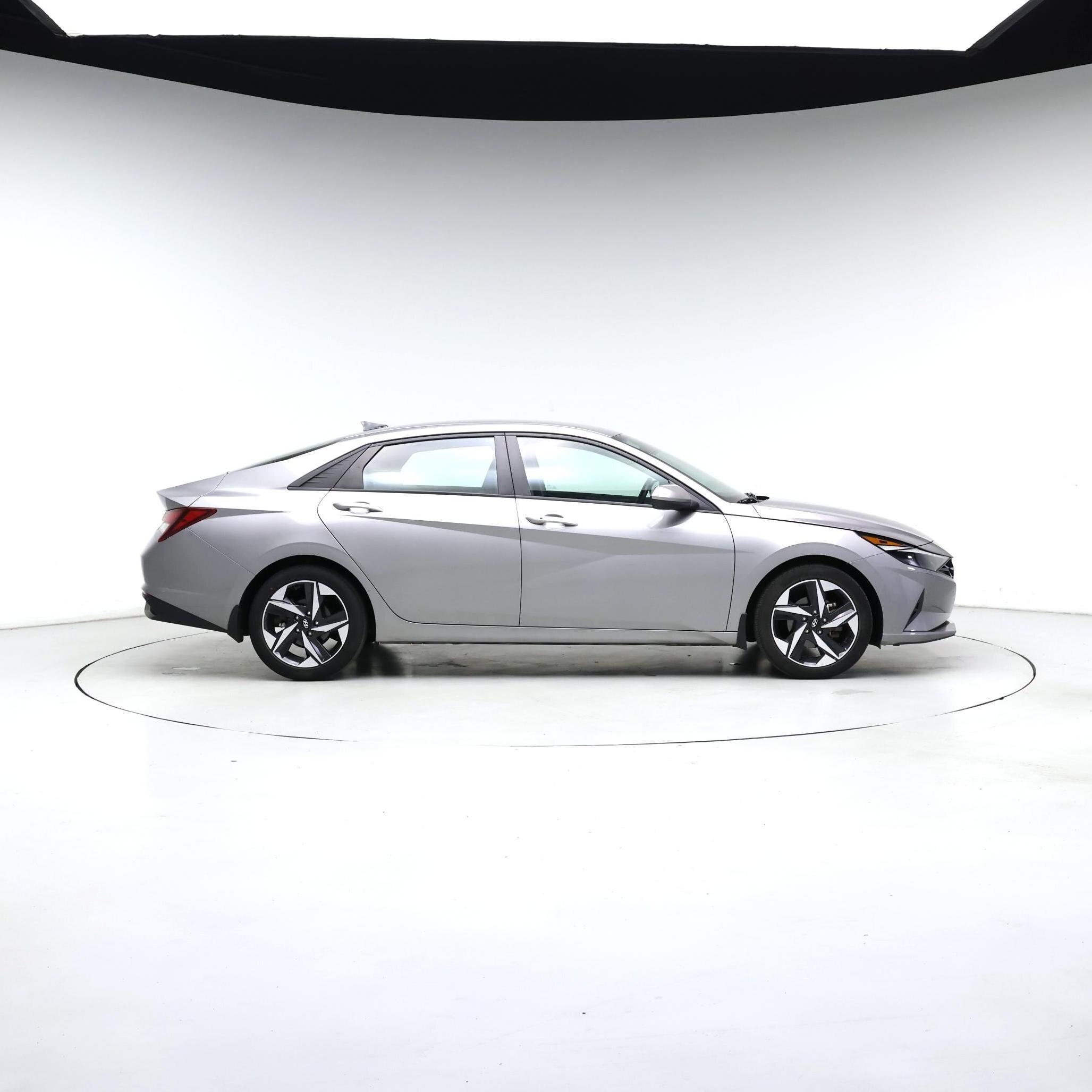 Thumbnail: 2023 Hyundai Elantra - 7