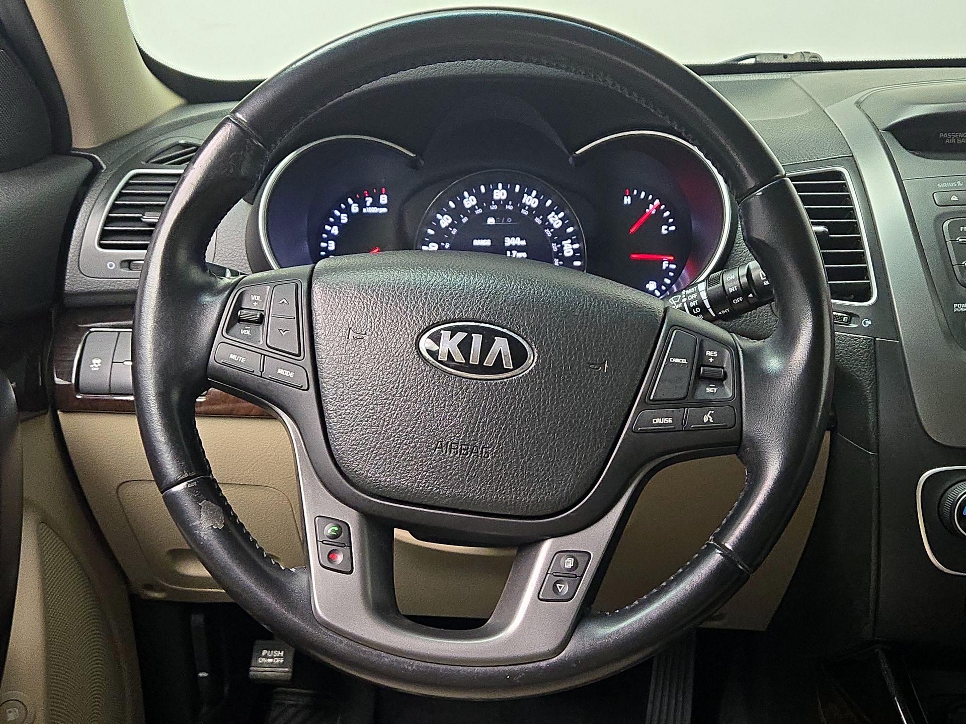 Thumbnail: 2014 Kia Sorento - 10