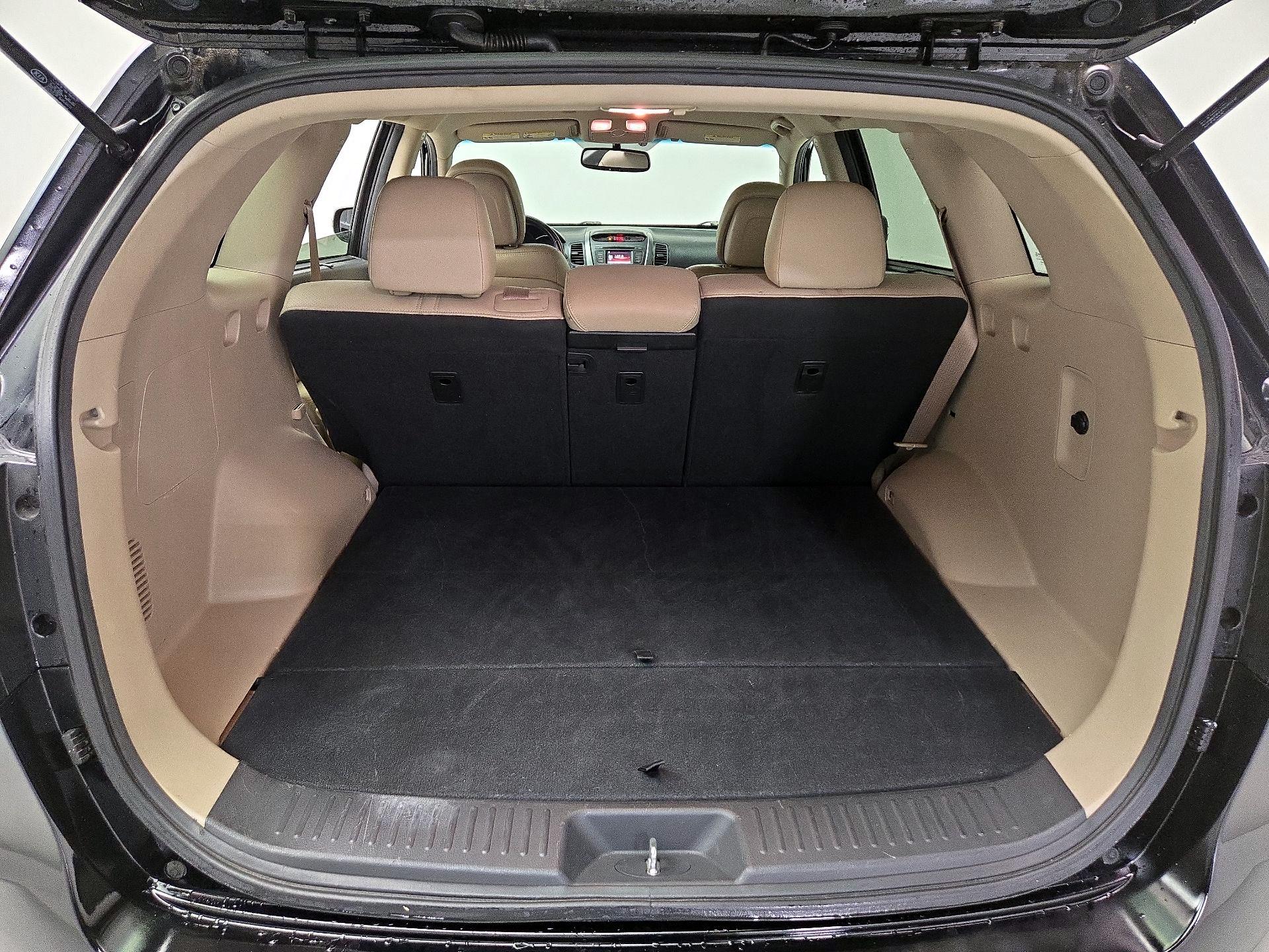 Thumbnail: 2014 Kia Sorento - 20