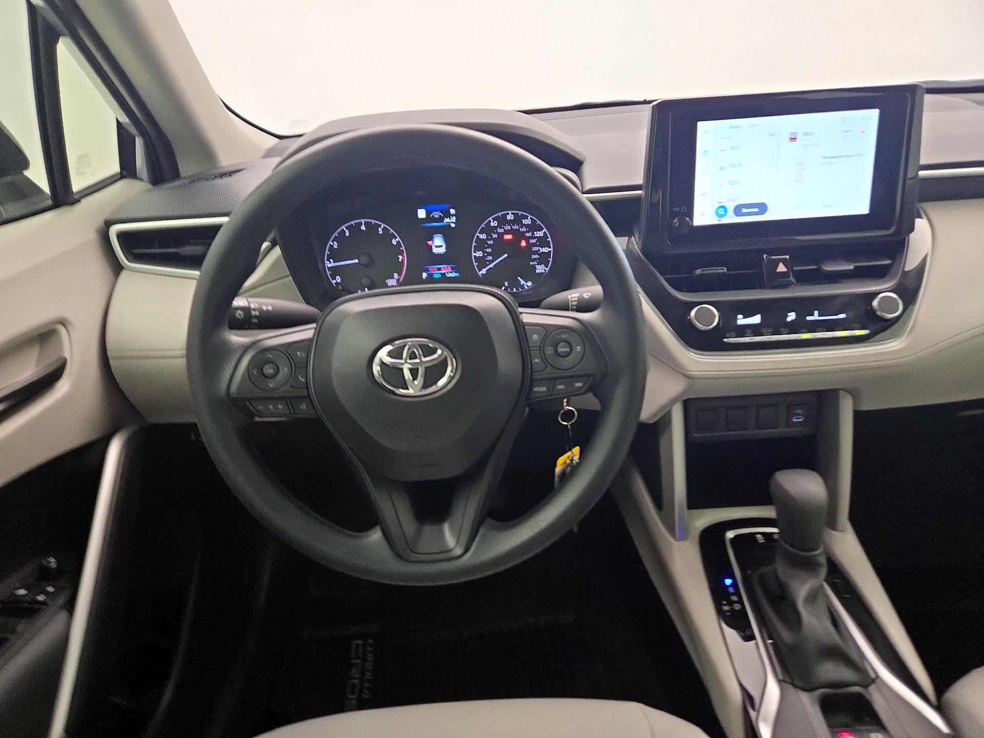 Thumbnail: 2025 Toyota Corolla Cross - 10