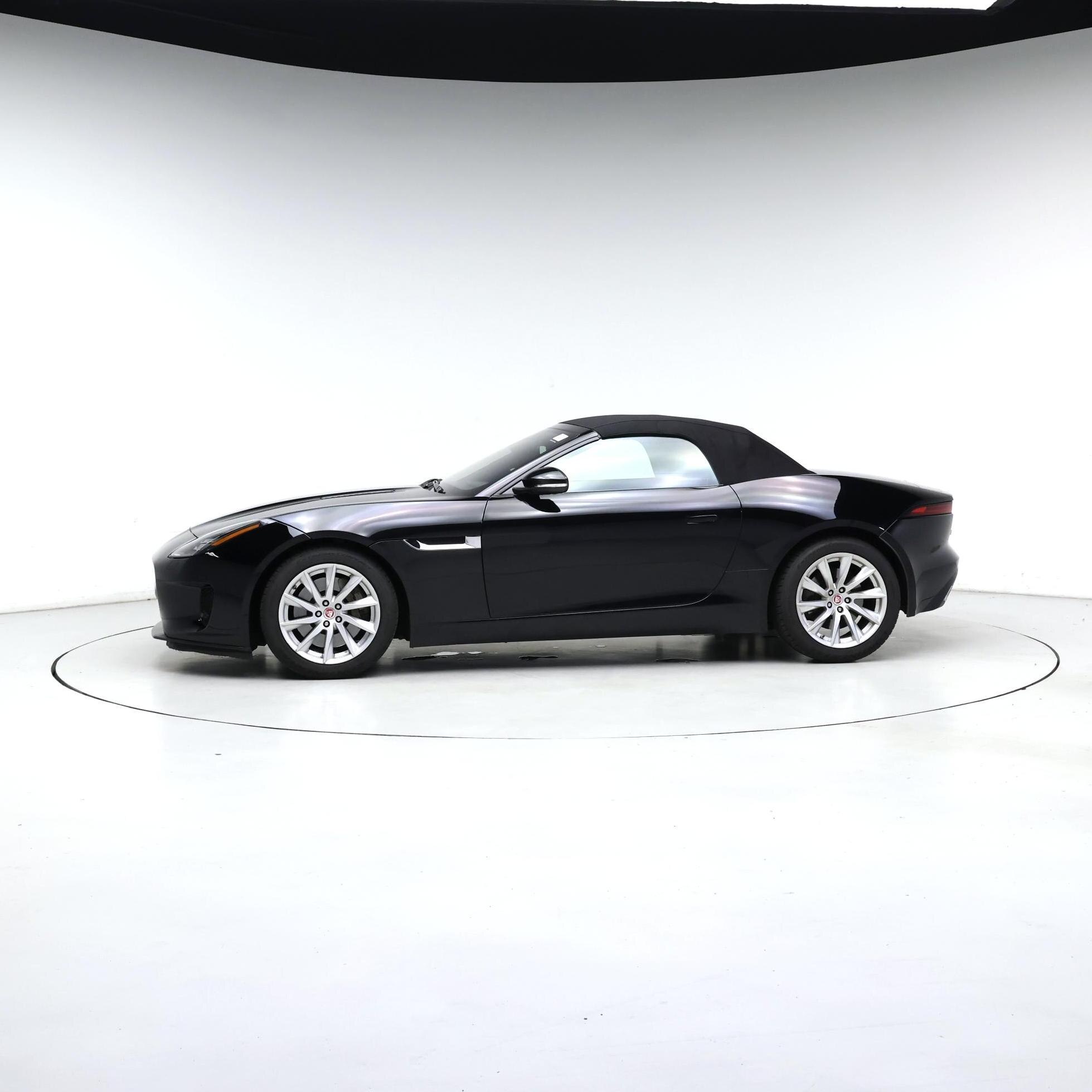Thumbnail: 2019 Jaguar F-Type - 3