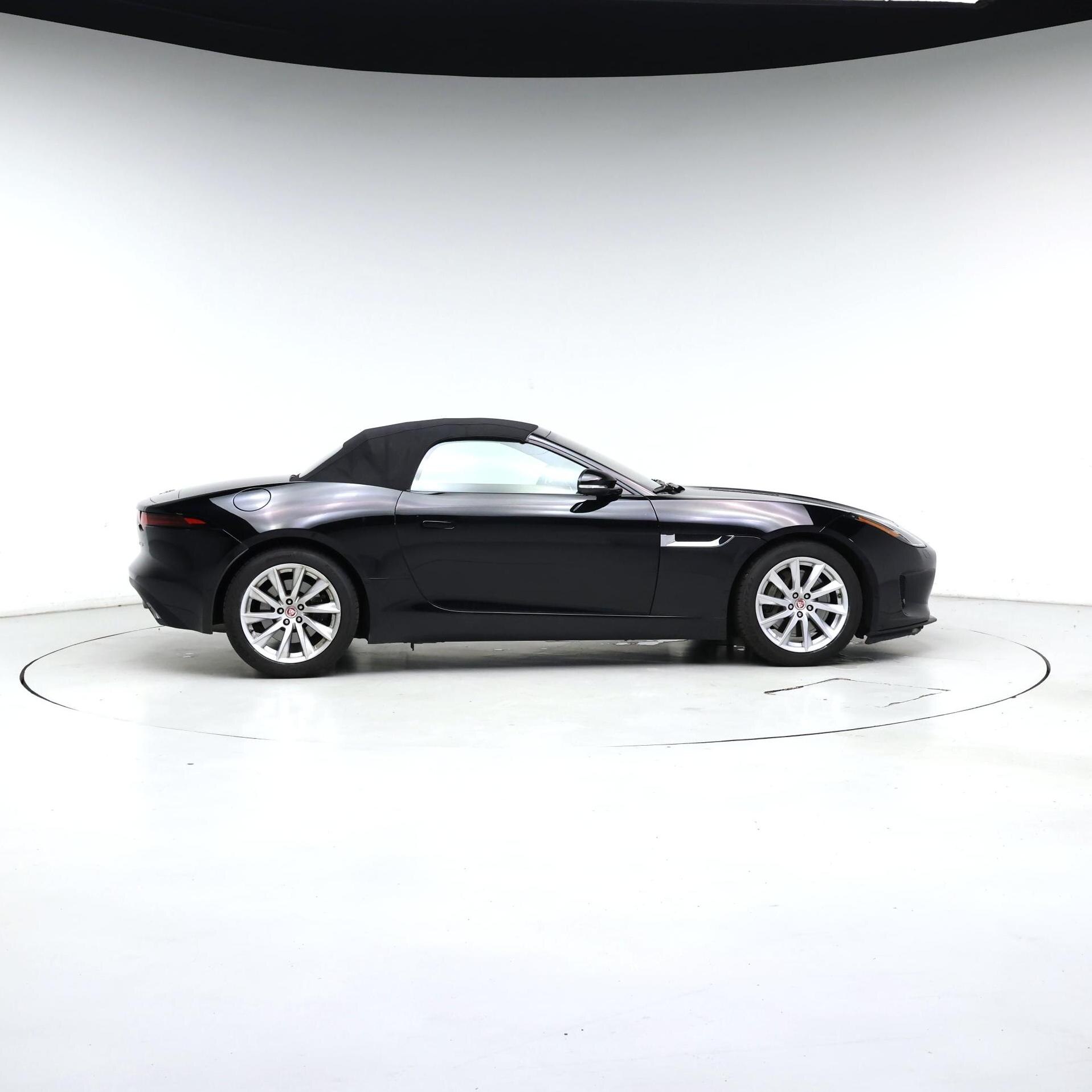 Thumbnail: 2019 Jaguar F-Type - 7