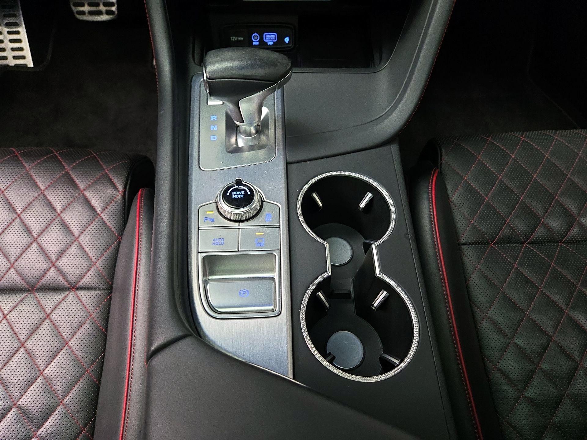 Thumbnail: 2021 Genesis G70 - 18