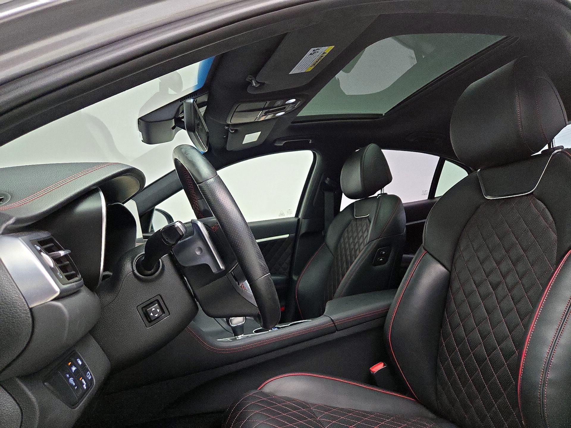 Thumbnail: 2021 Genesis G70 - 20