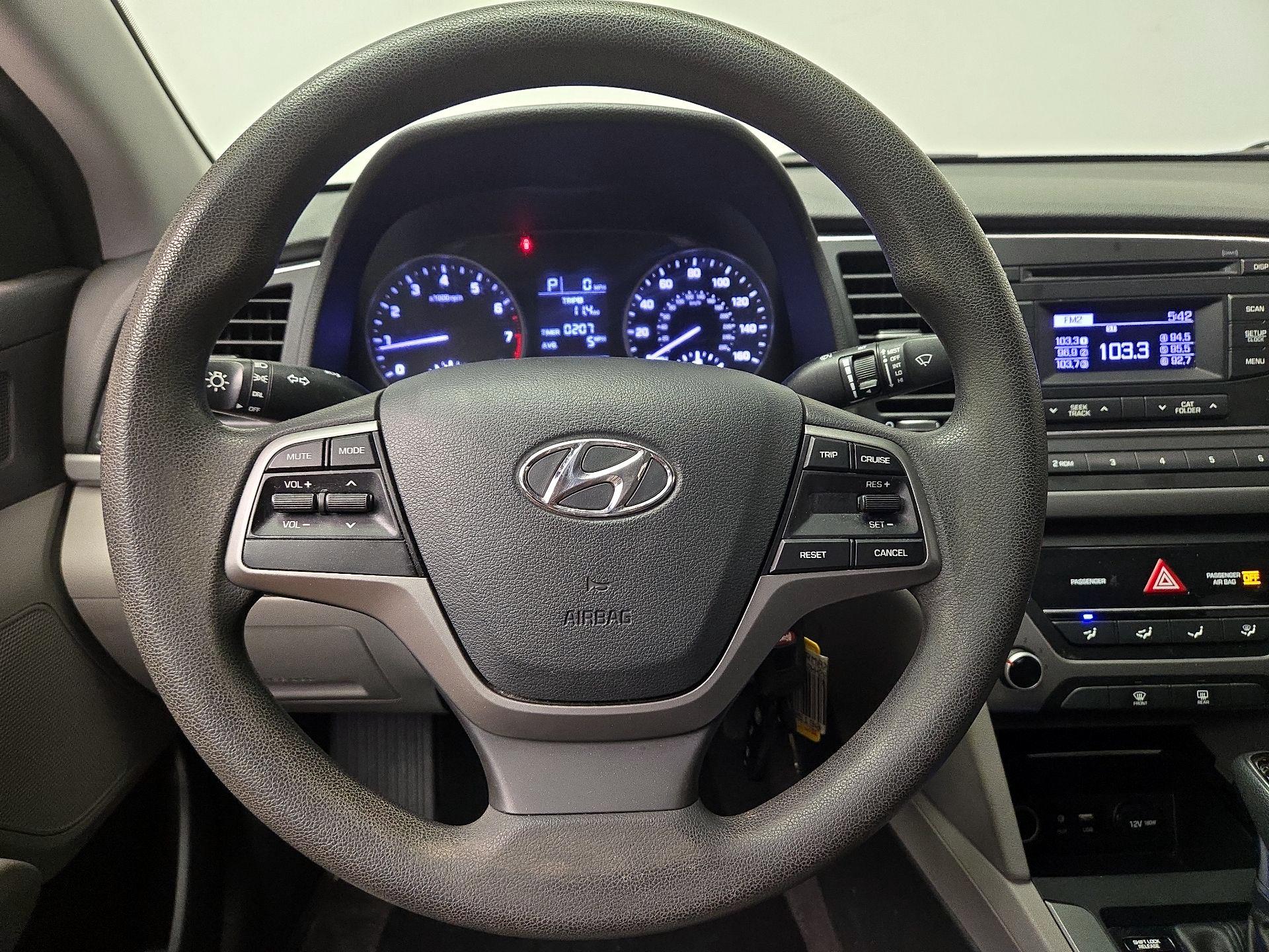 Thumbnail: 2017 Hyundai Elantra - 10