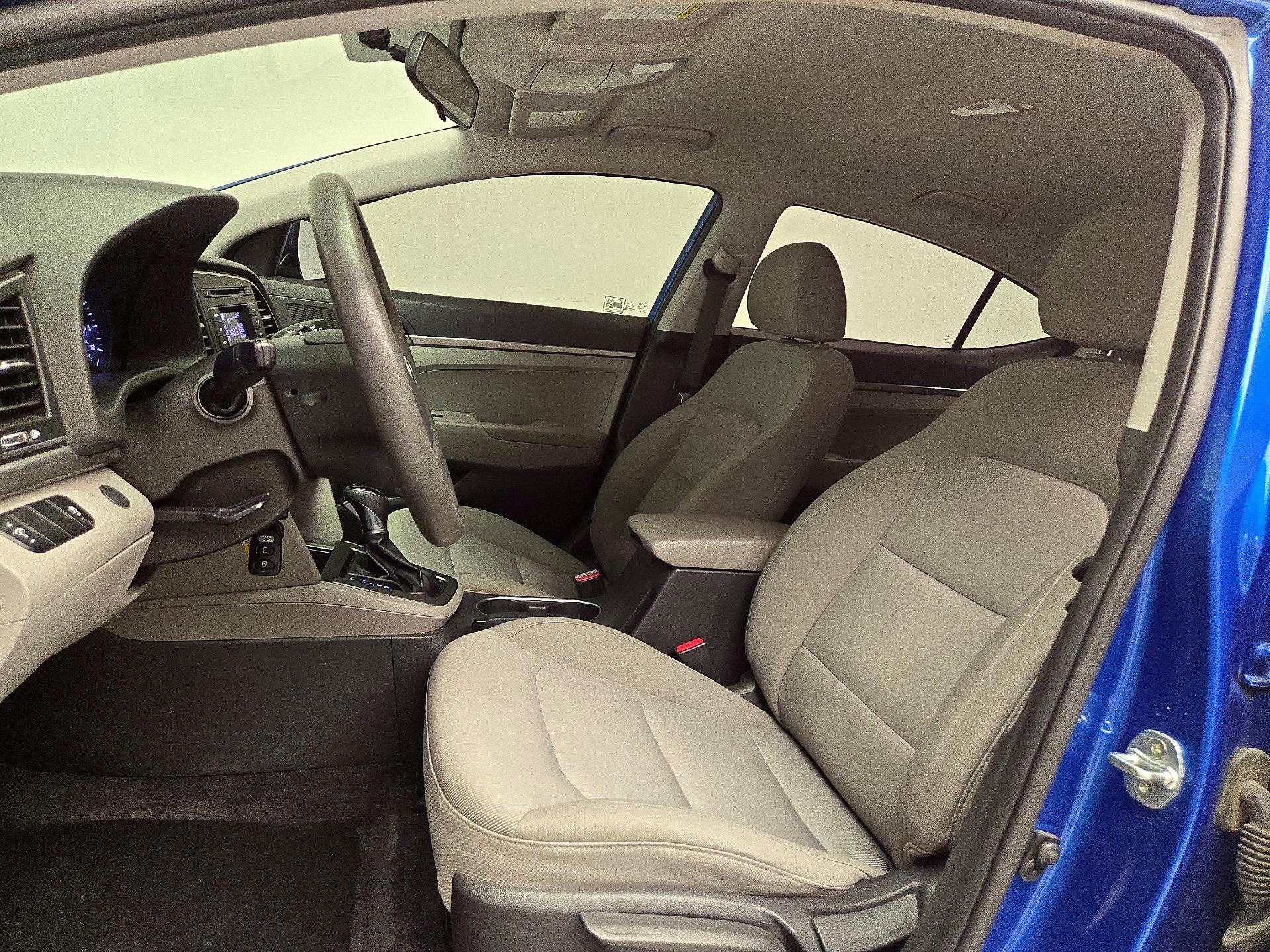 Thumbnail: 2017 Hyundai Elantra - 11