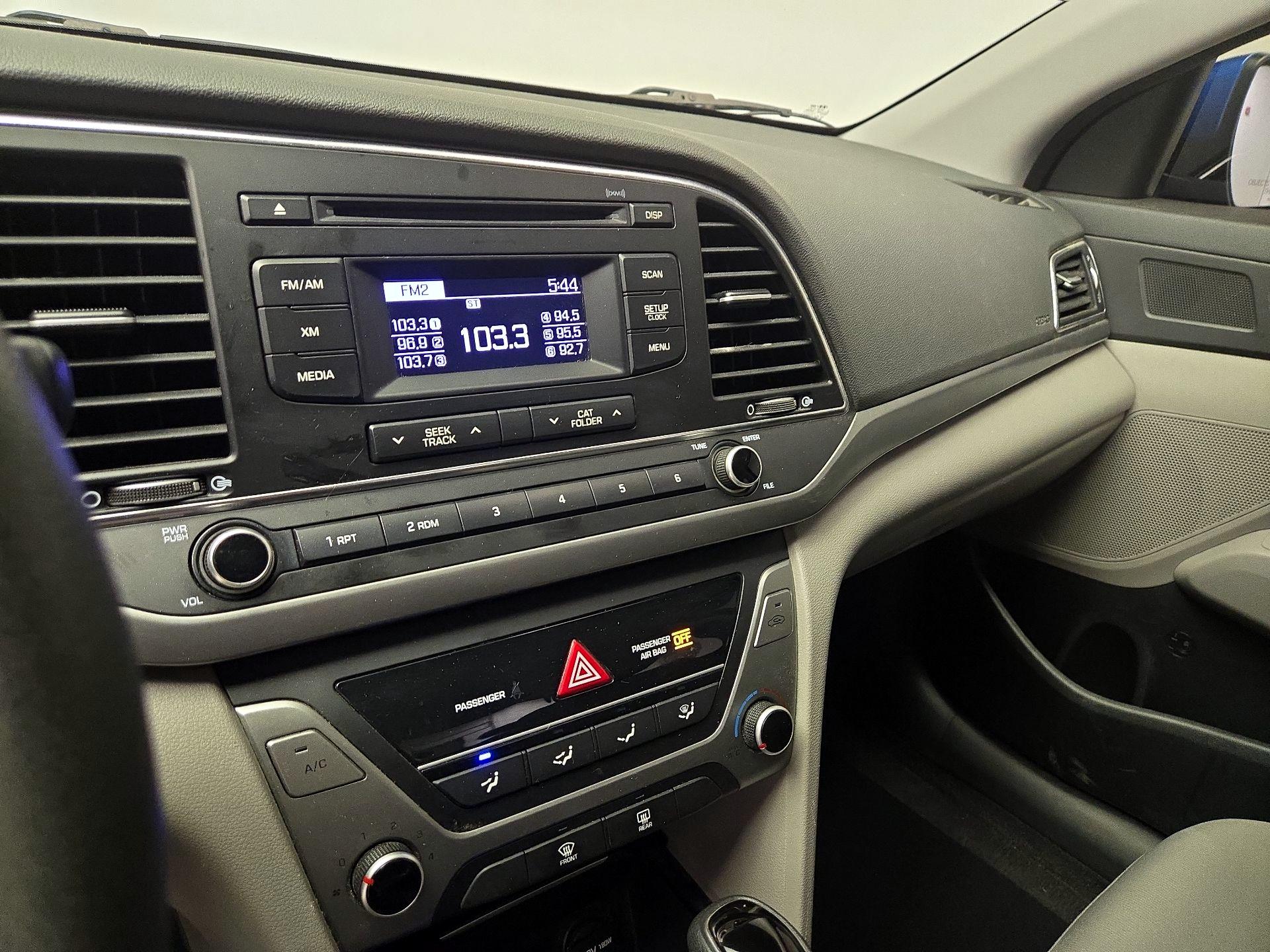 Thumbnail: 2017 Hyundai Elantra - 14