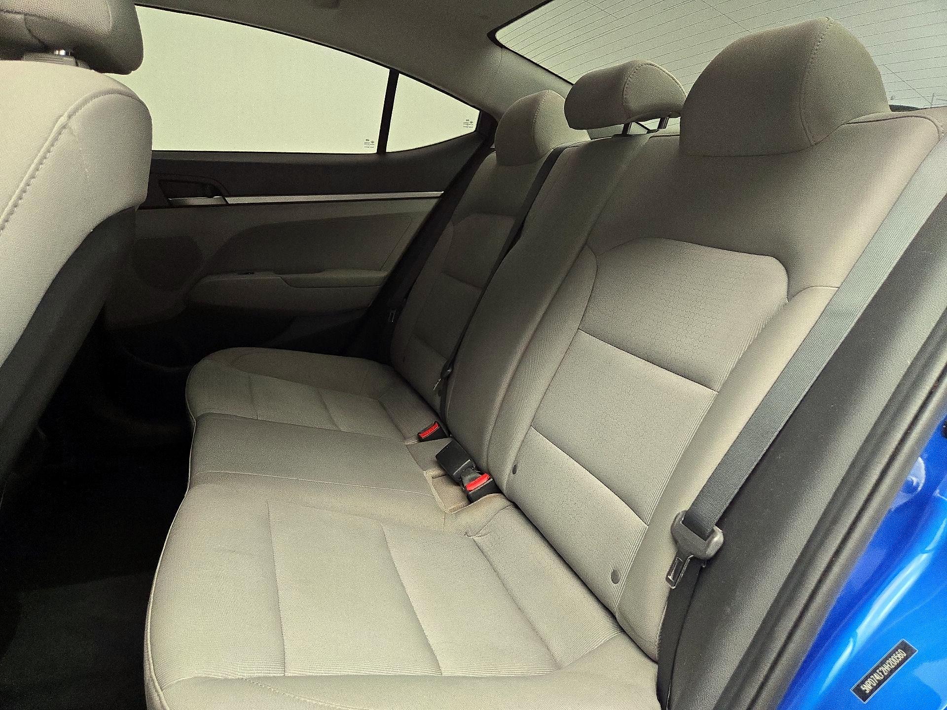 Thumbnail: 2017 Hyundai Elantra - 18