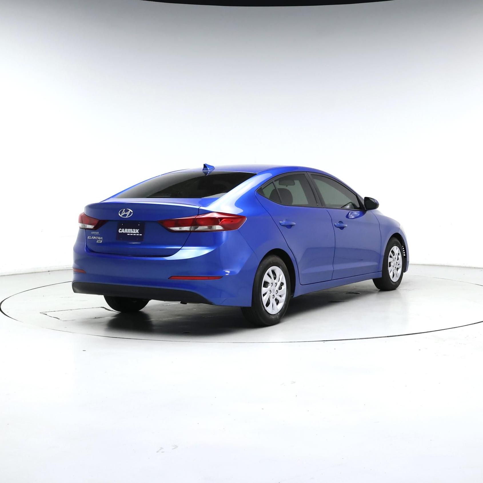 Thumbnail: 2017 Hyundai Elantra - 8
