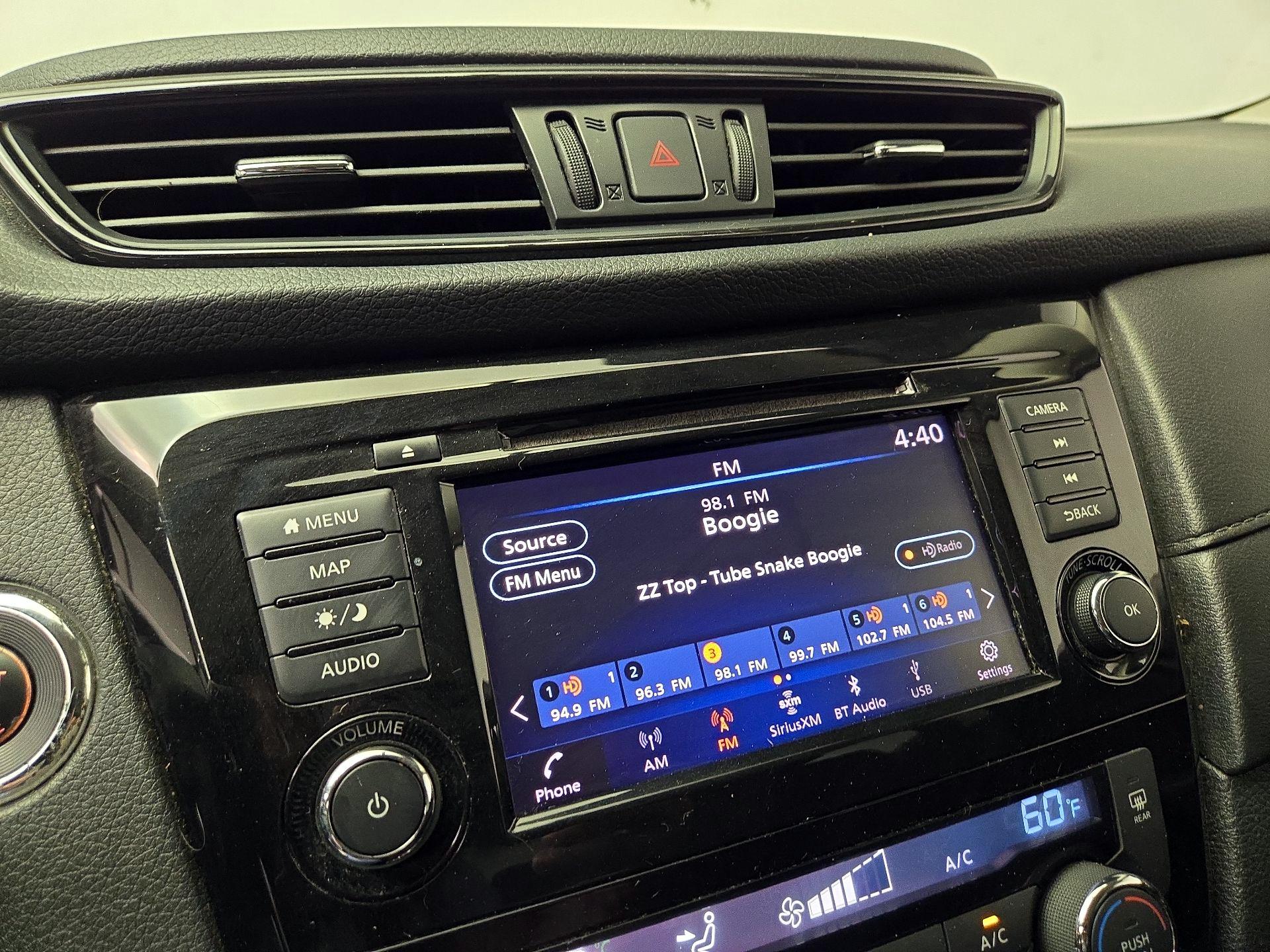 Thumbnail: 2018 Nissan Rogue - 16