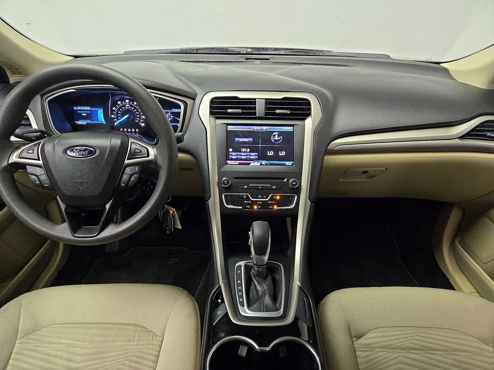 Thumbnail: 2016 Ford Fusion - 9