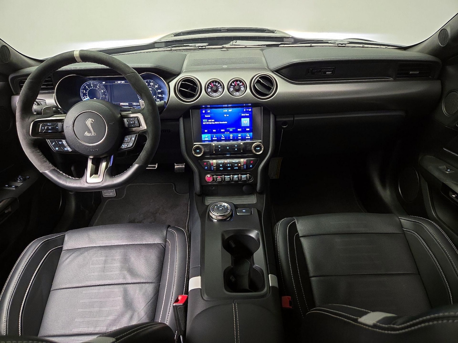 Apple CarPlay® & Android Auto™
