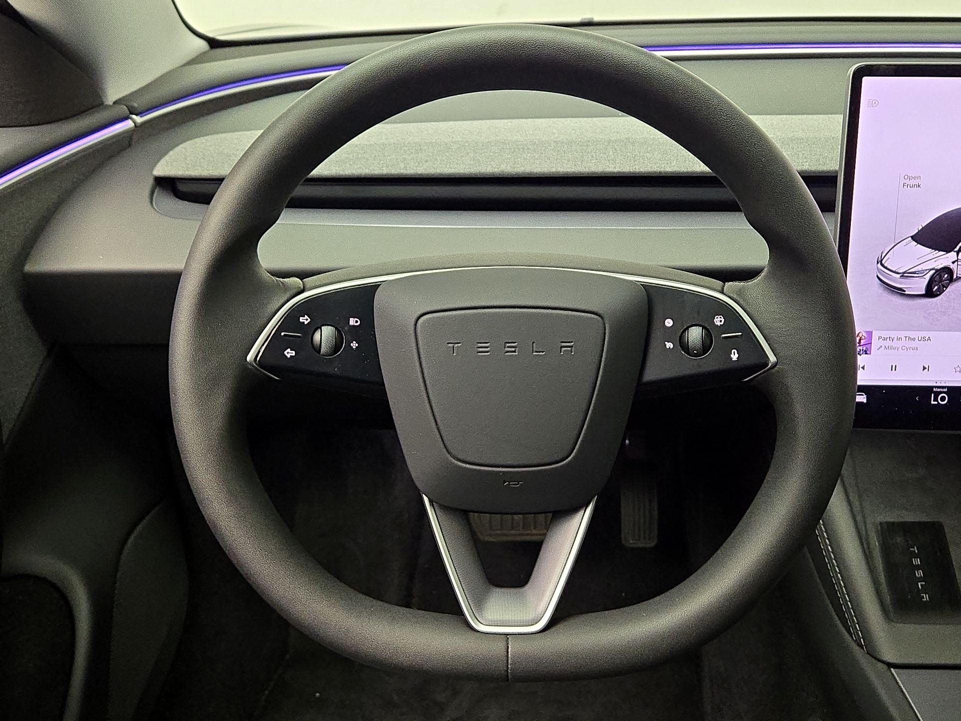 Thumbnail: 2025 Tesla Model 3 - 10