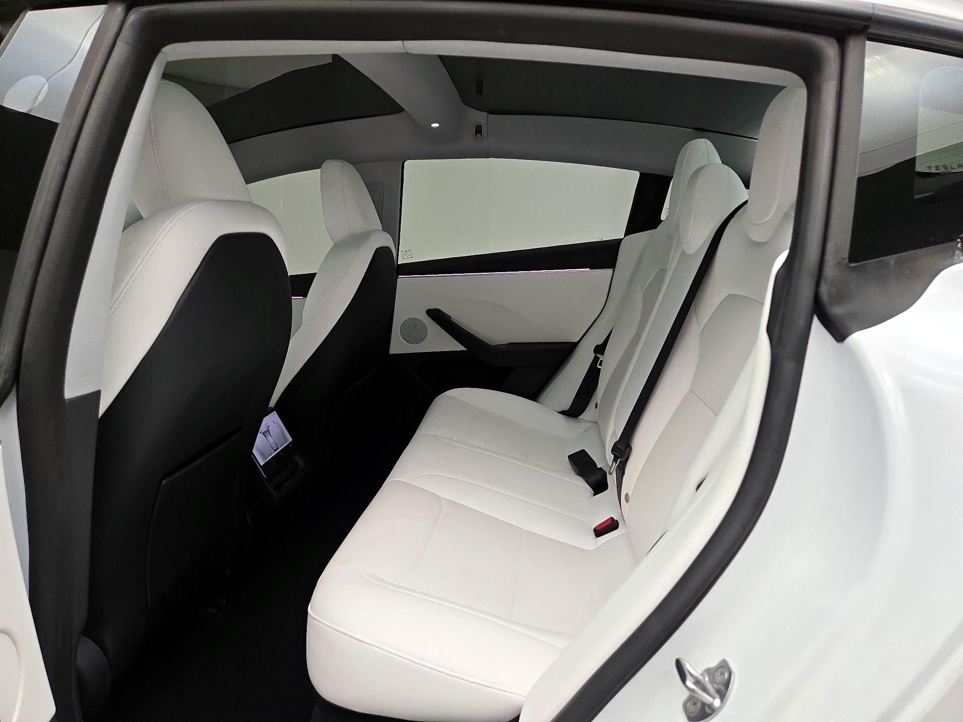 Thumbnail: 2024 Tesla Model 3 - 18