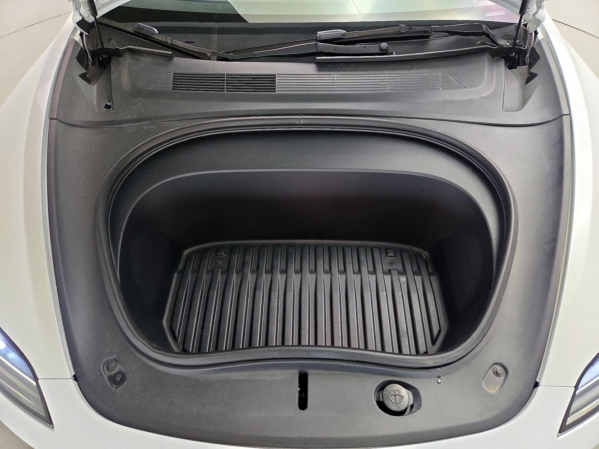 Thumbnail: 2024 Tesla Model 3 - 20