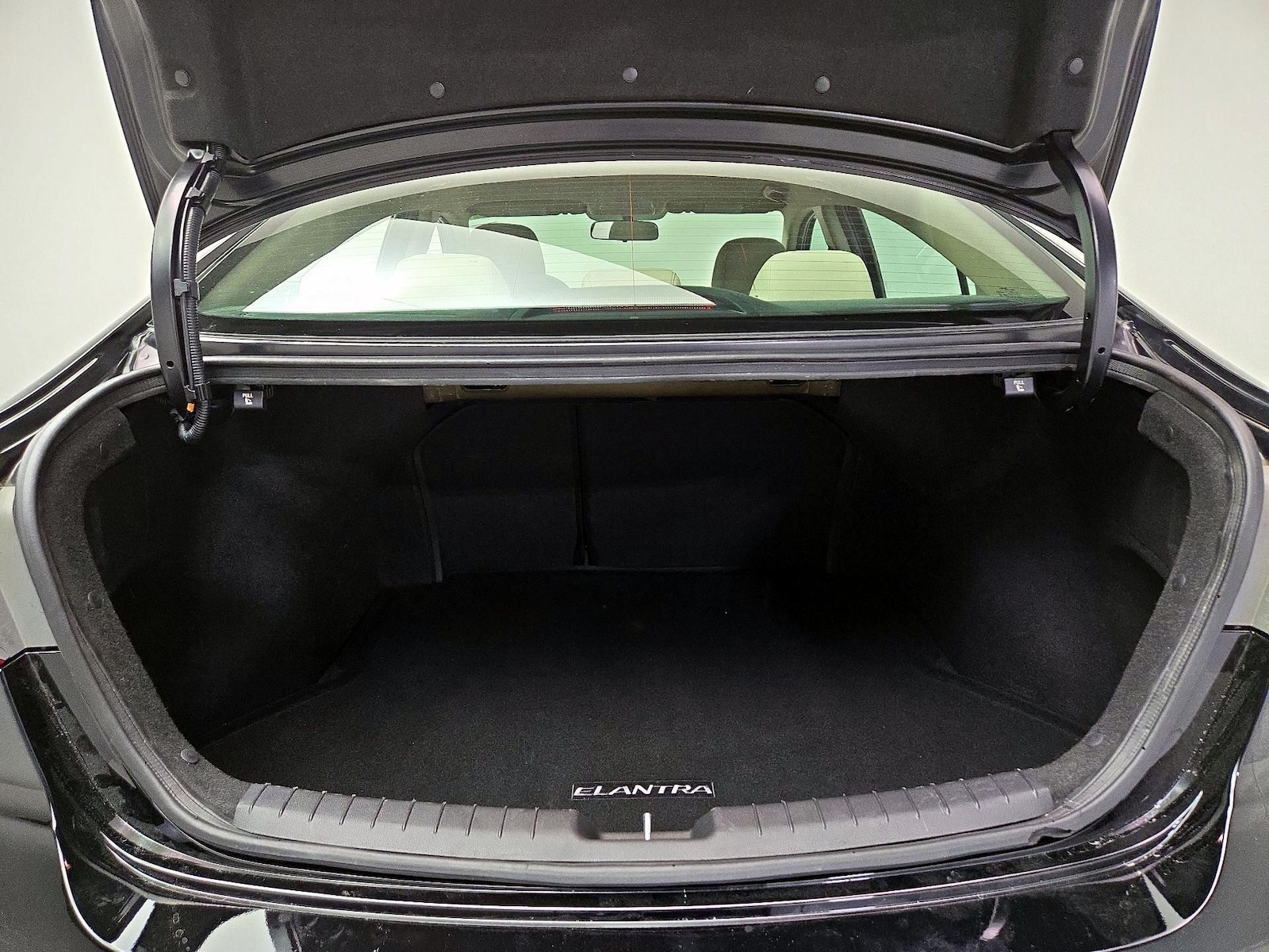 2018 Hyundai Elantra SE - Photo 20