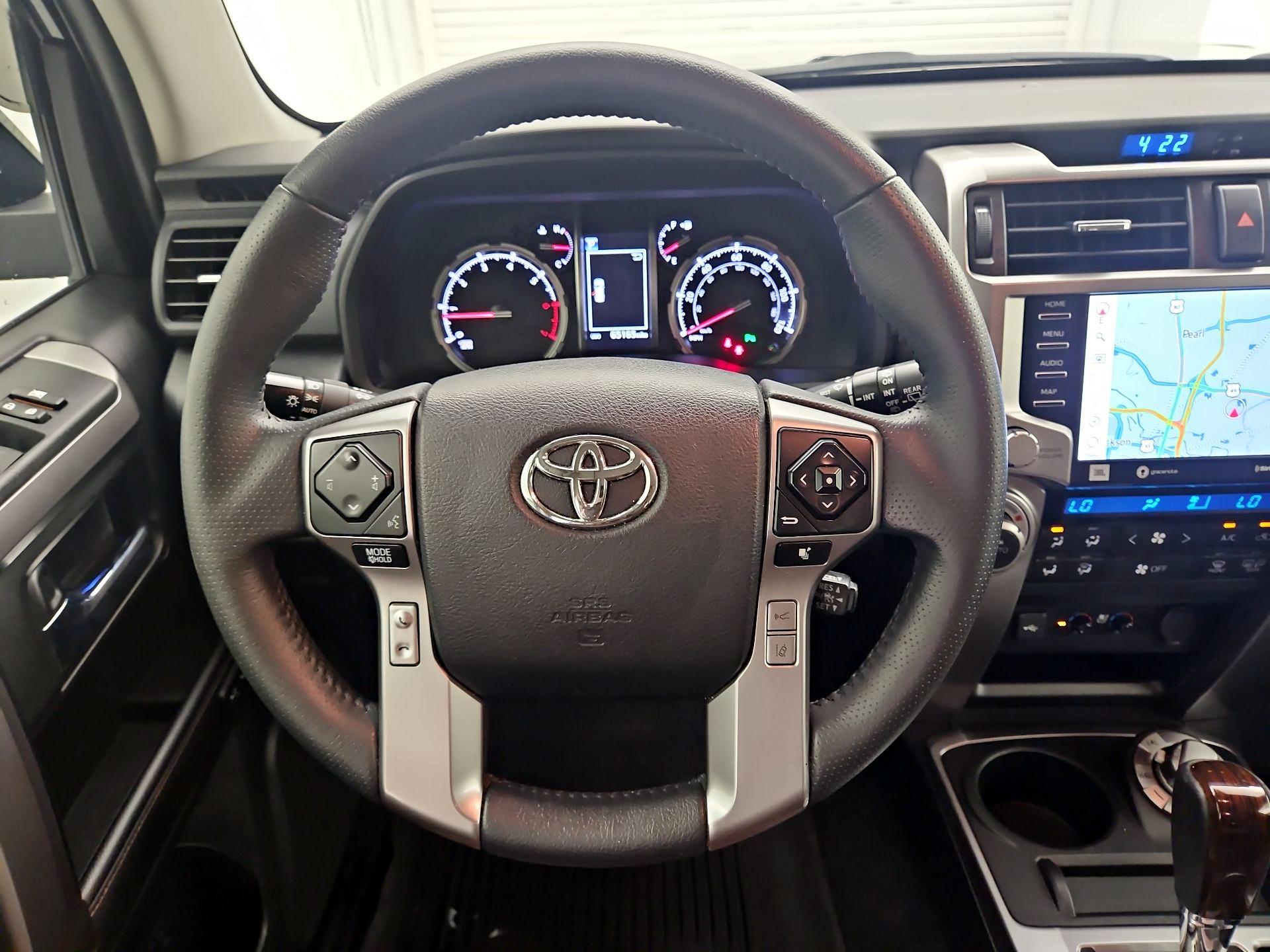 Thumbnail: 2021 Toyota 4Runner - 10