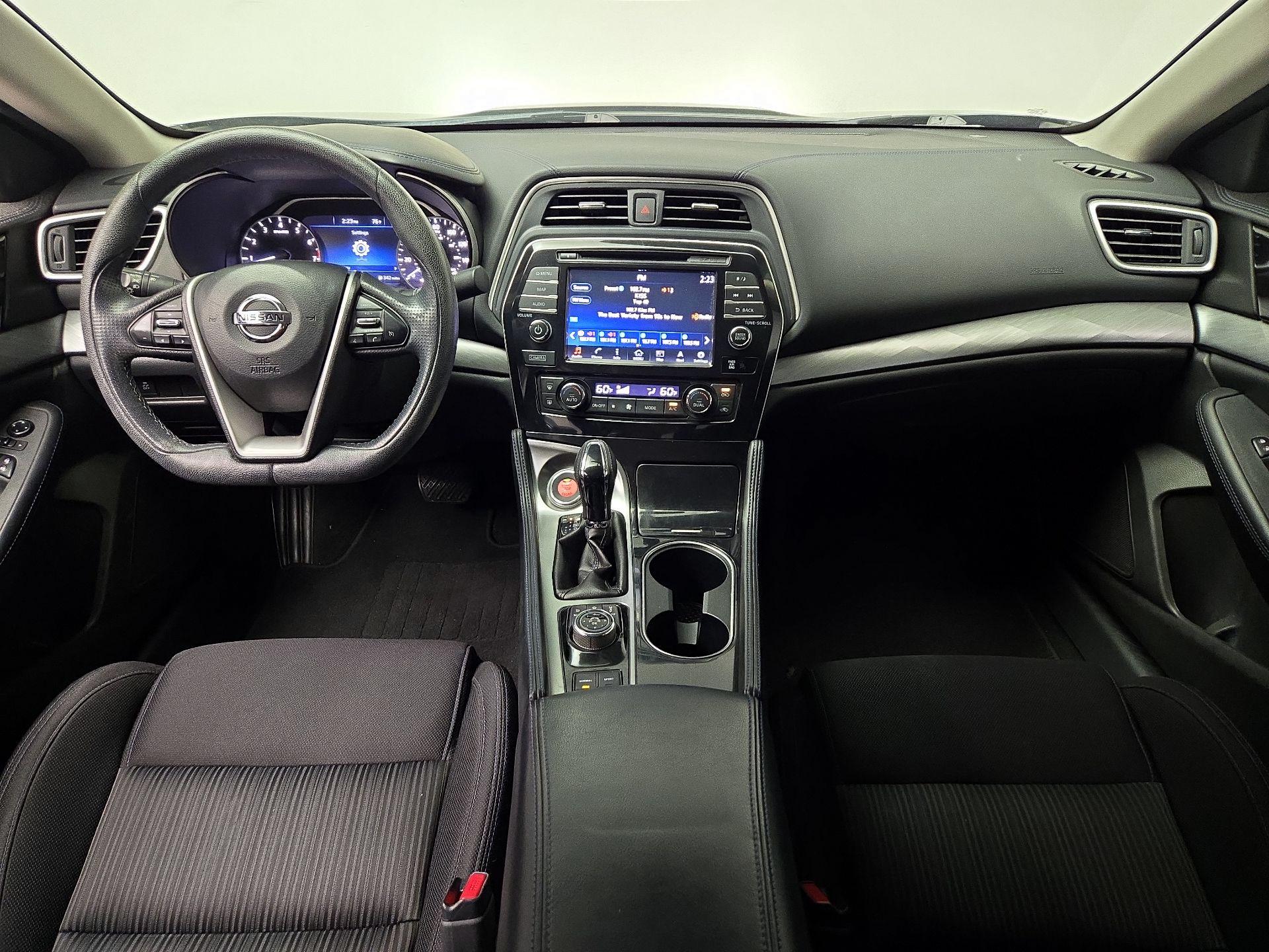 Thumbnail: 2016 Nissan Maxima - 9